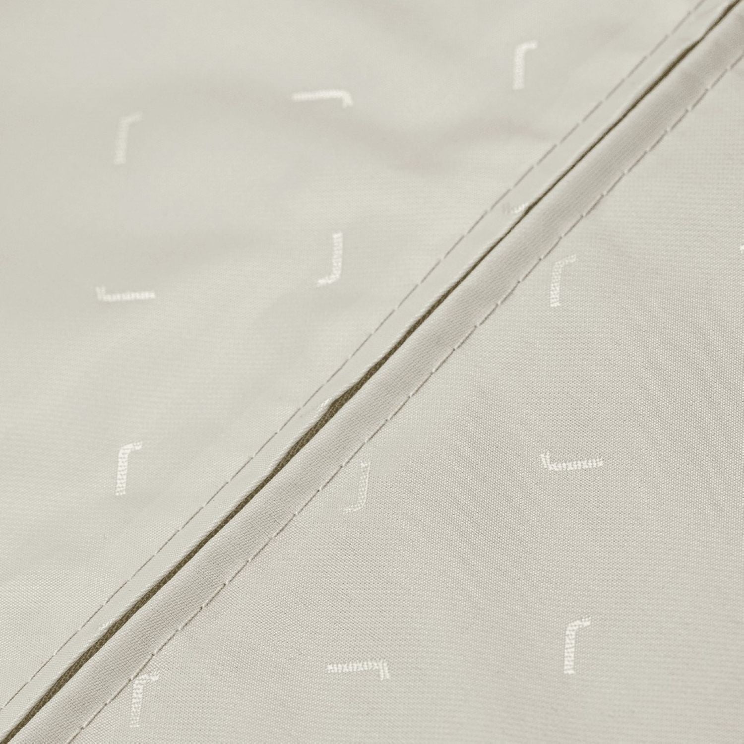 July Carry On Trunk Polycarbonate With Fastcharge USB-C 21" Luggage (SA)