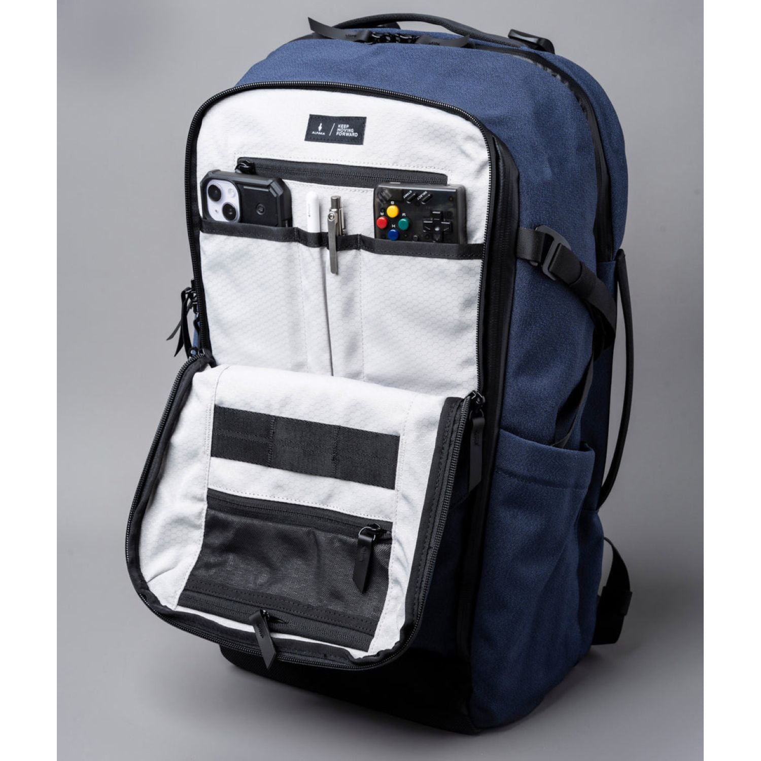 ALPAKA Elements Travel (35L) Axoflux 600D Backpack + Removable Waist Strap (SA)