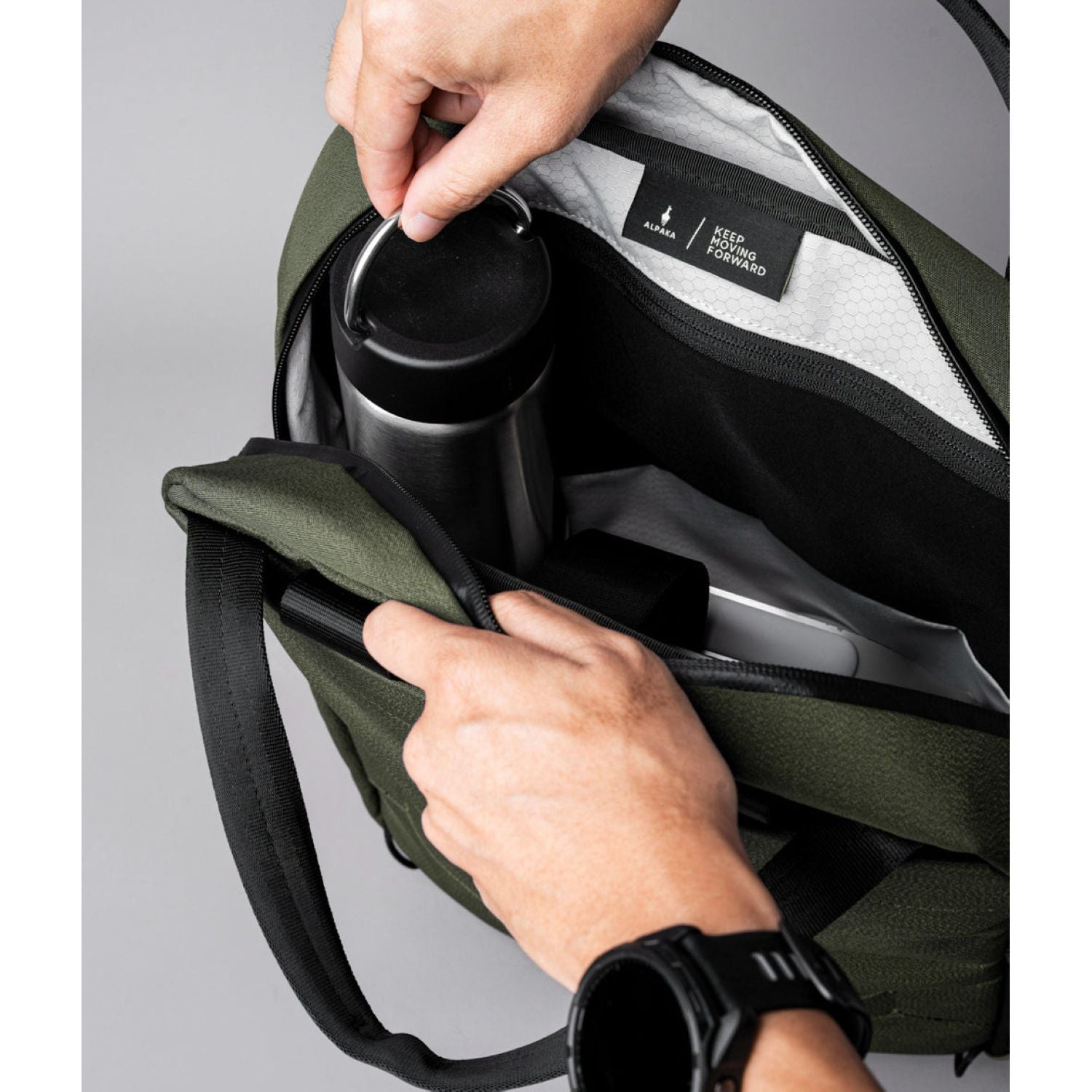 ALPAKA Bravo Tote Pack (SA)