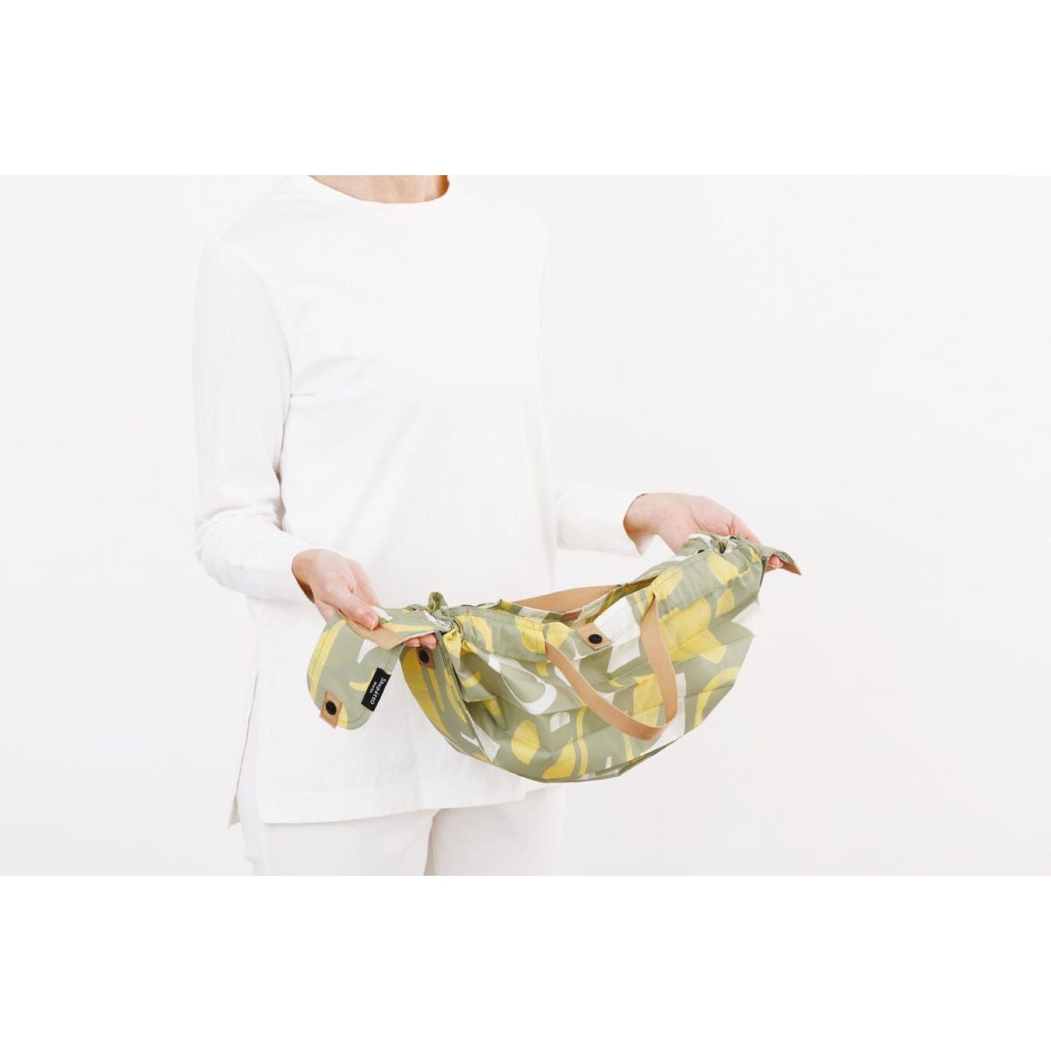 Shupatto X Travel Nostalgia Foldable Tote Medium | Bags, Bags for Women, Foldable Bags, Handbags, Shoulder Bags, Tote Bags, Travel Accessories | Shupatto-5