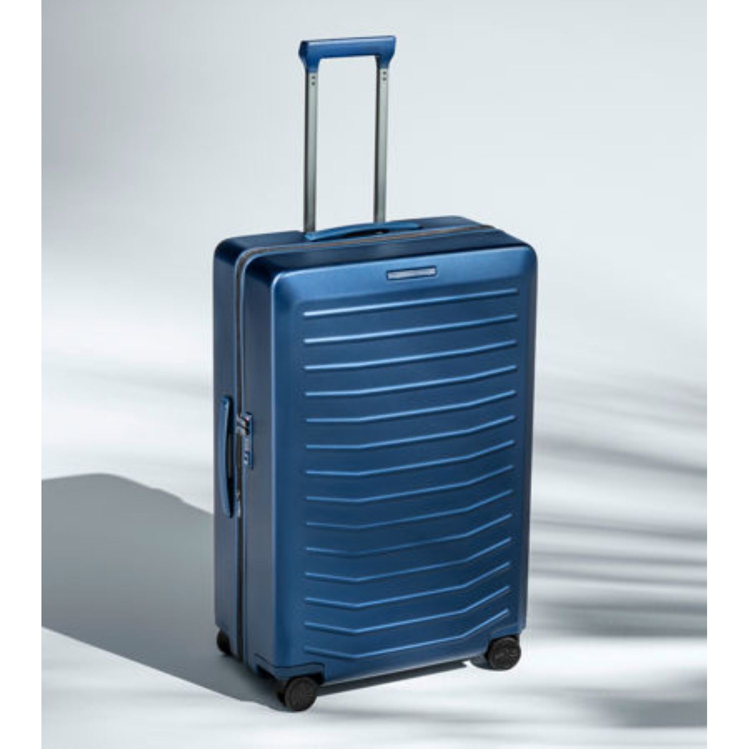 Porsche Design Roadster 30" Expandable Large Luggage Spinner (SA)