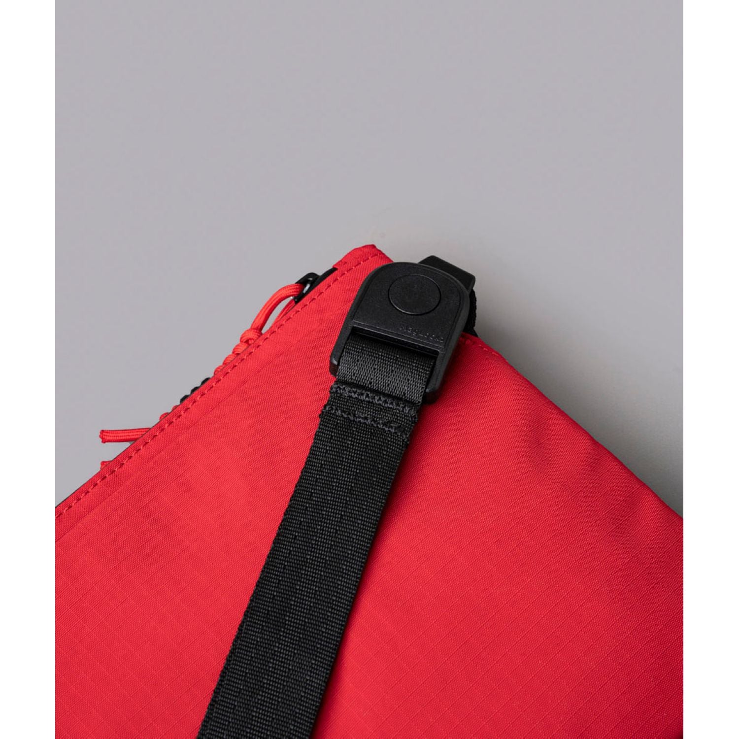ALPAKA Zip Pouch Max V2