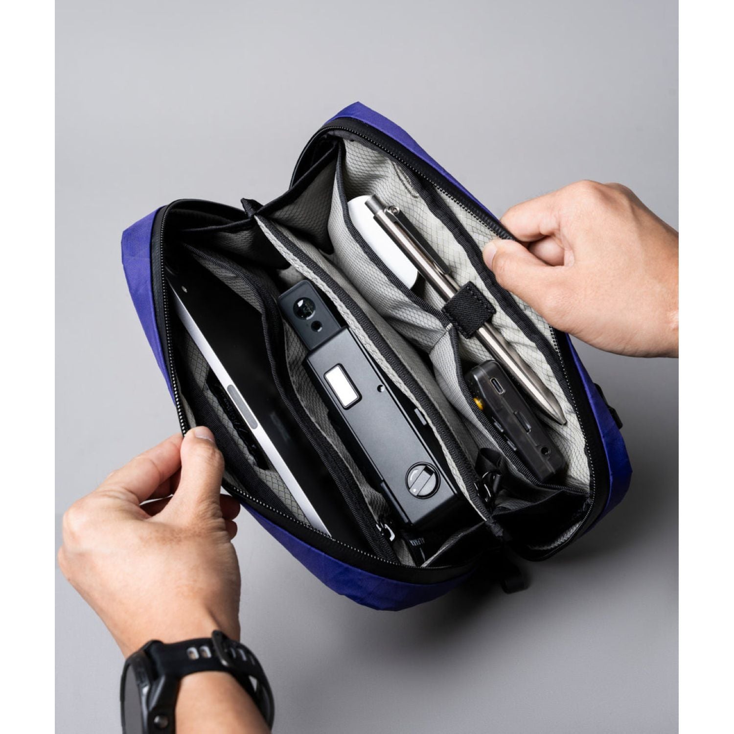 ALPAKA Elements Tech Case V2 X-Pac VX21 (SA)