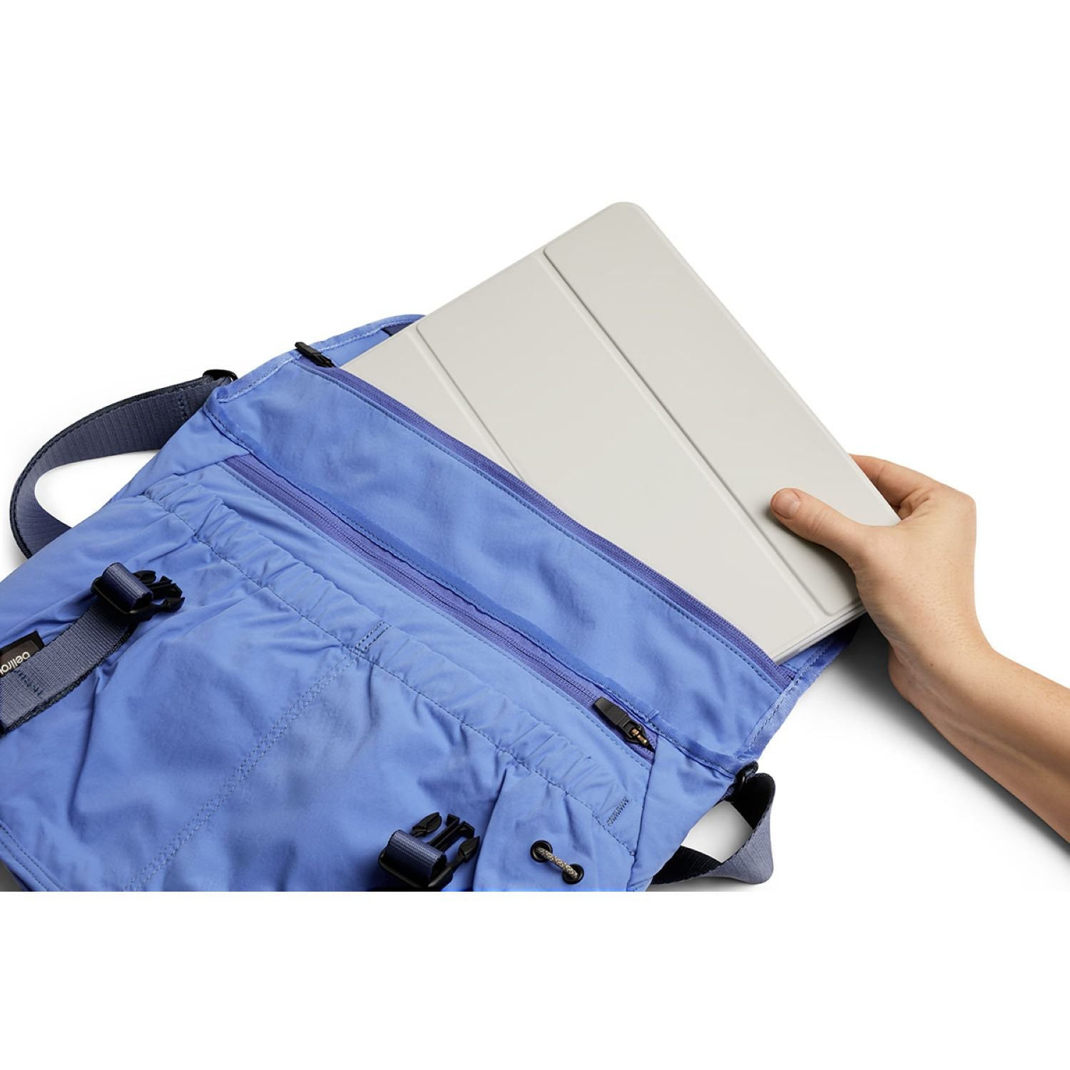 Bellroy Cinch Messenger Bag (SA)