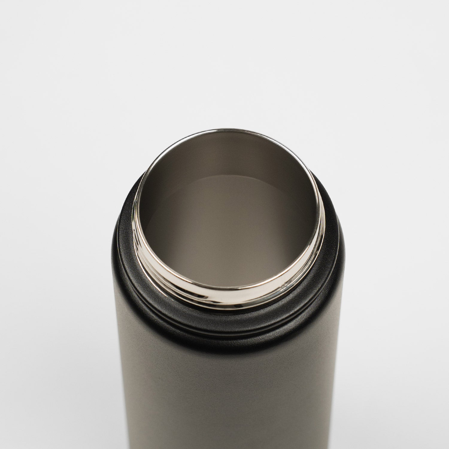 Crossing Urban Insulated S/S Bottle W Handle 540ml