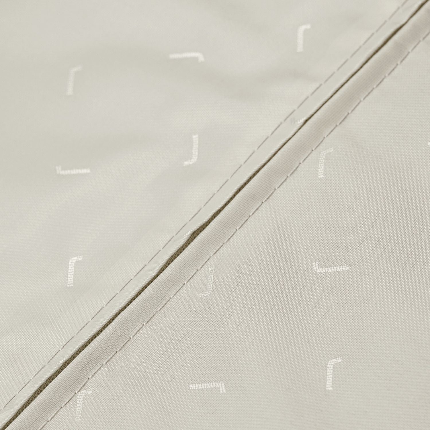 July Carry On Trunk Polycarbonate With Fastcharge USB-C 21" Luggage (SA)