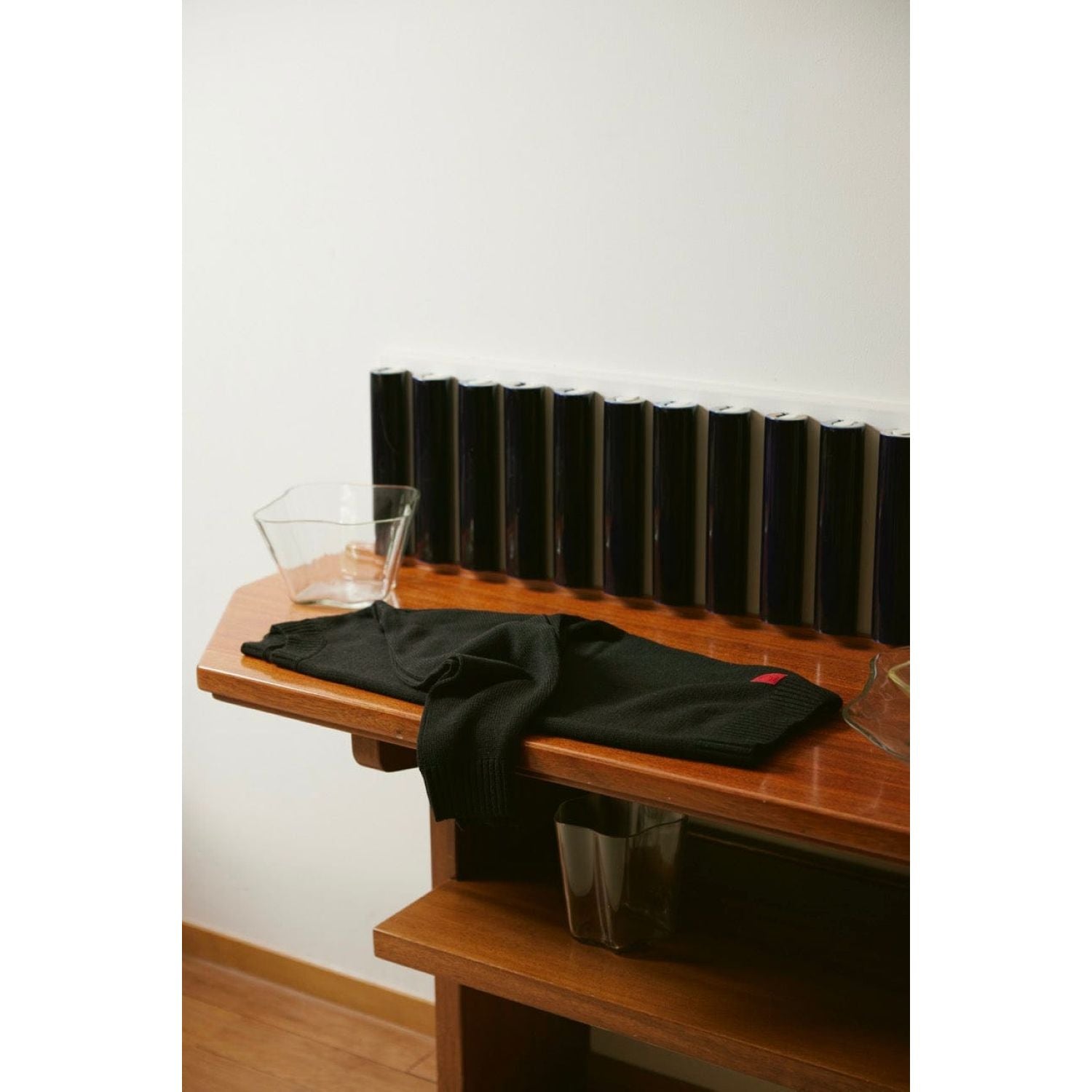 Paire Silknit Unisex Classic Crewneck Sweater (Black)