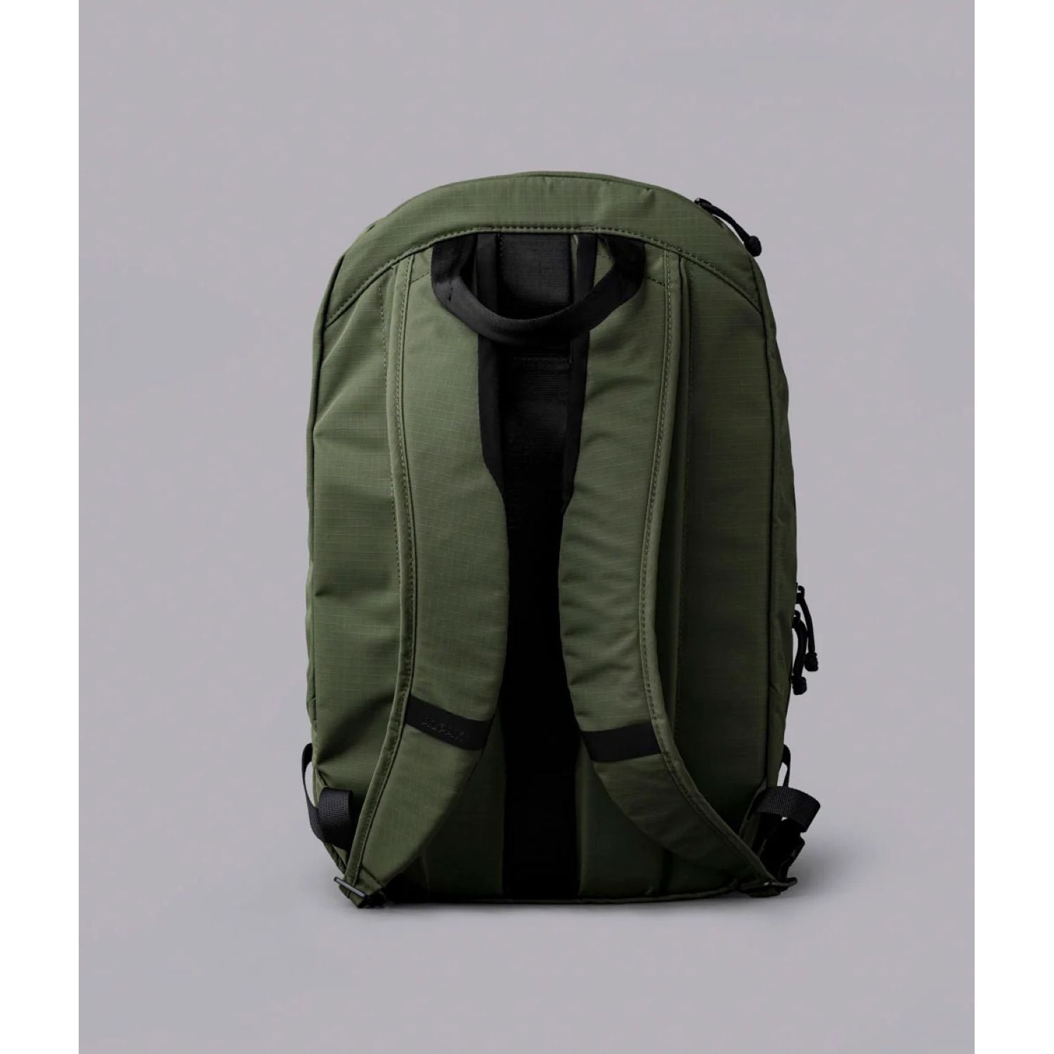 ALPAKA Aero Backpack Lite 16L