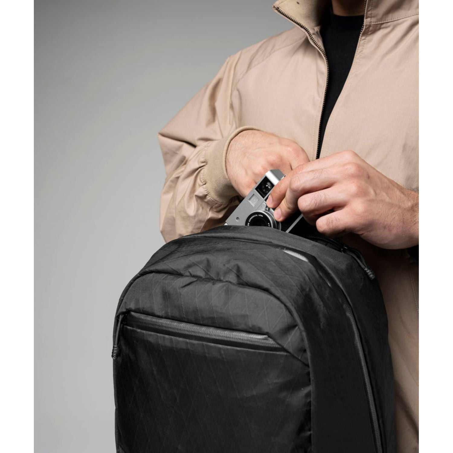 ALPAKA Aero Backpack Lite 16L