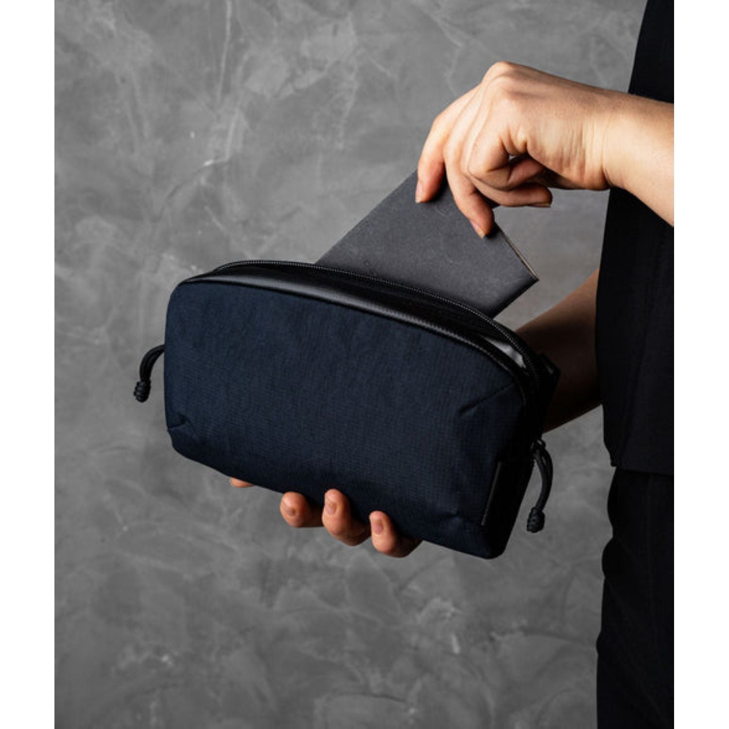 ALPAKA Flight Pouch Pro