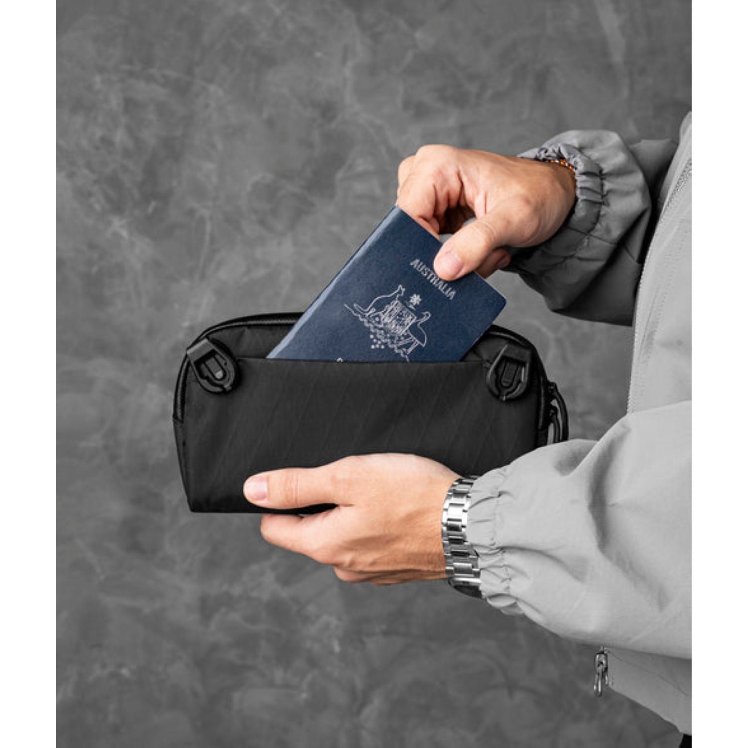 ALPAKA Flight Pouch Pro