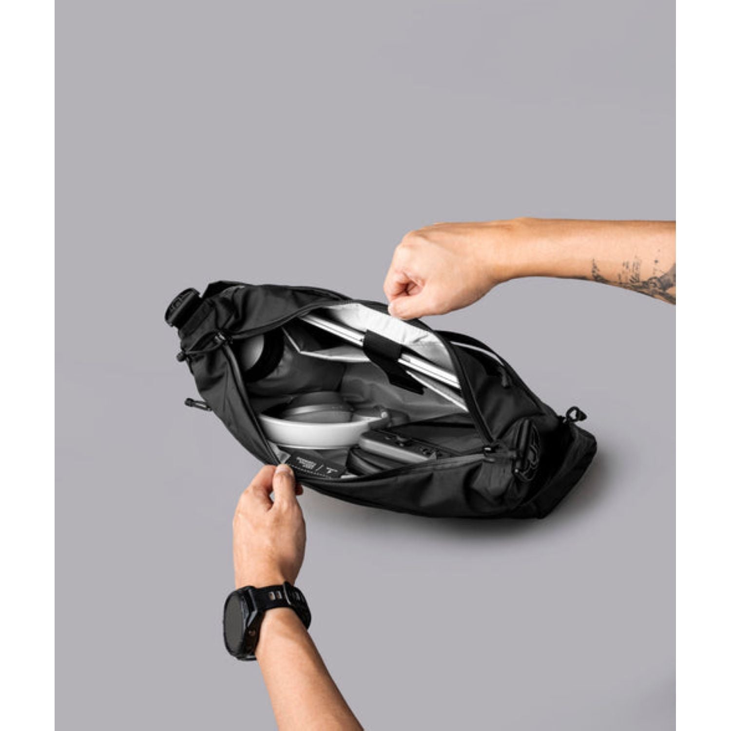 ALPAKA Flight Satchel