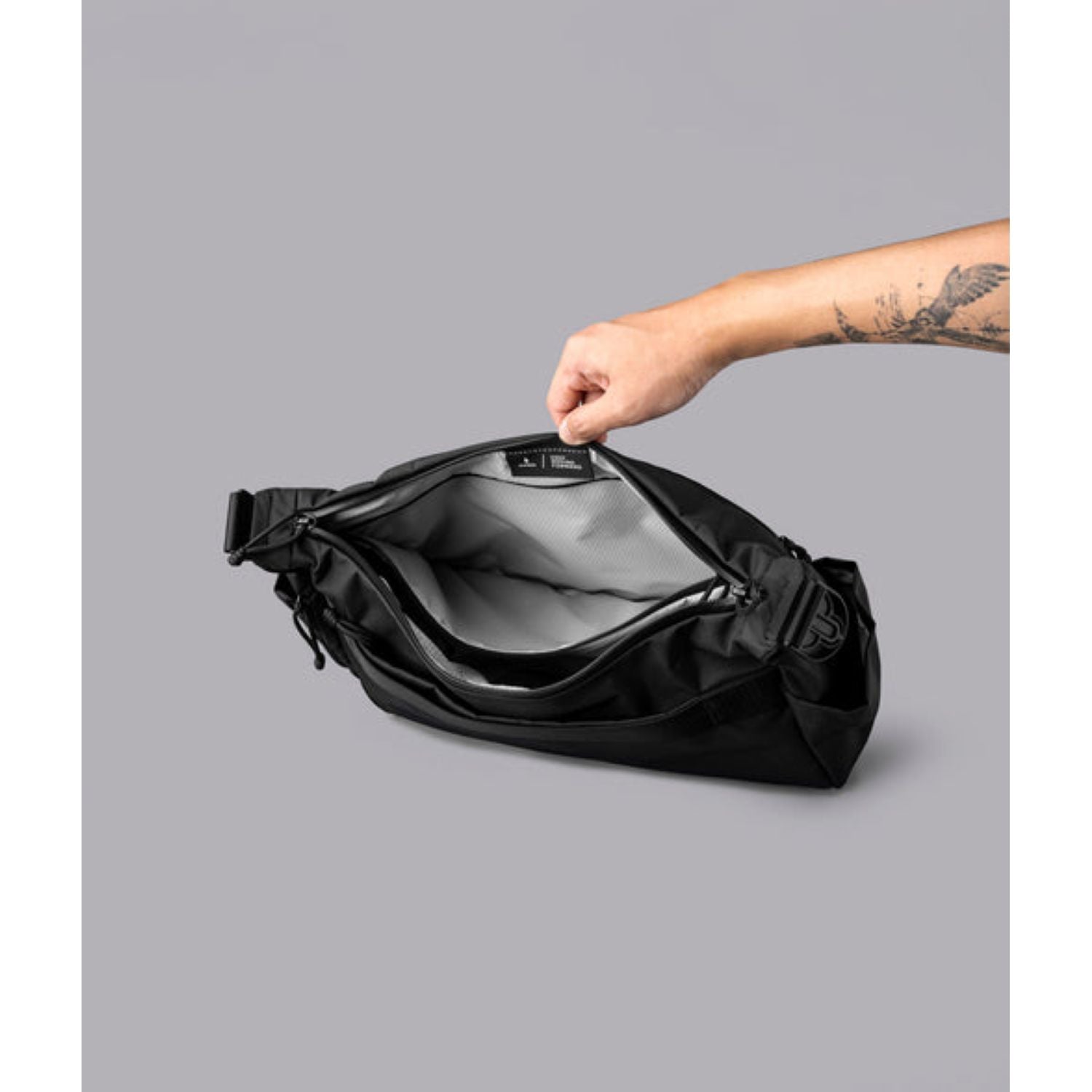 ALPAKA Flight Satchel