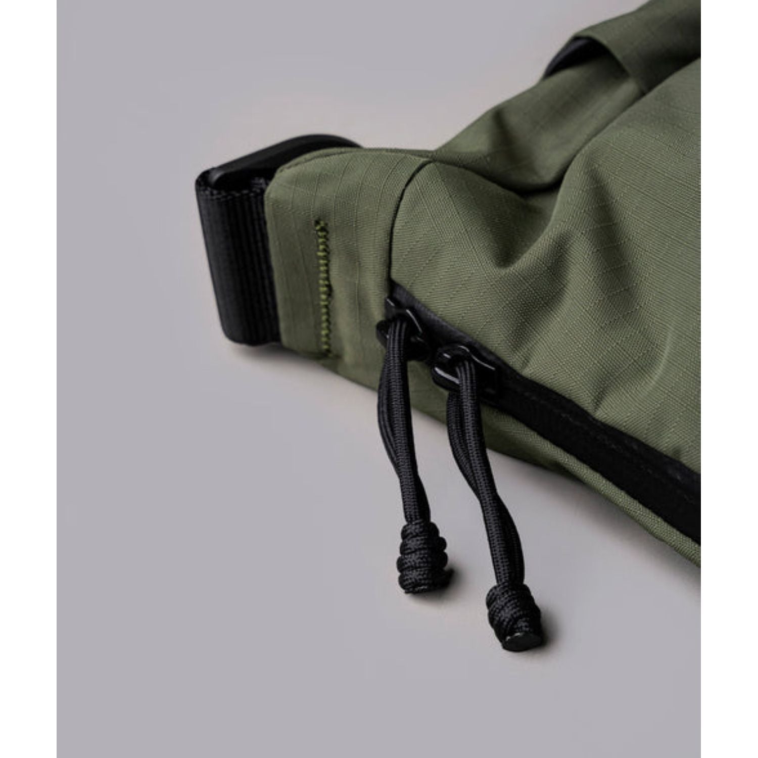 ALPAKA Flight Satchel