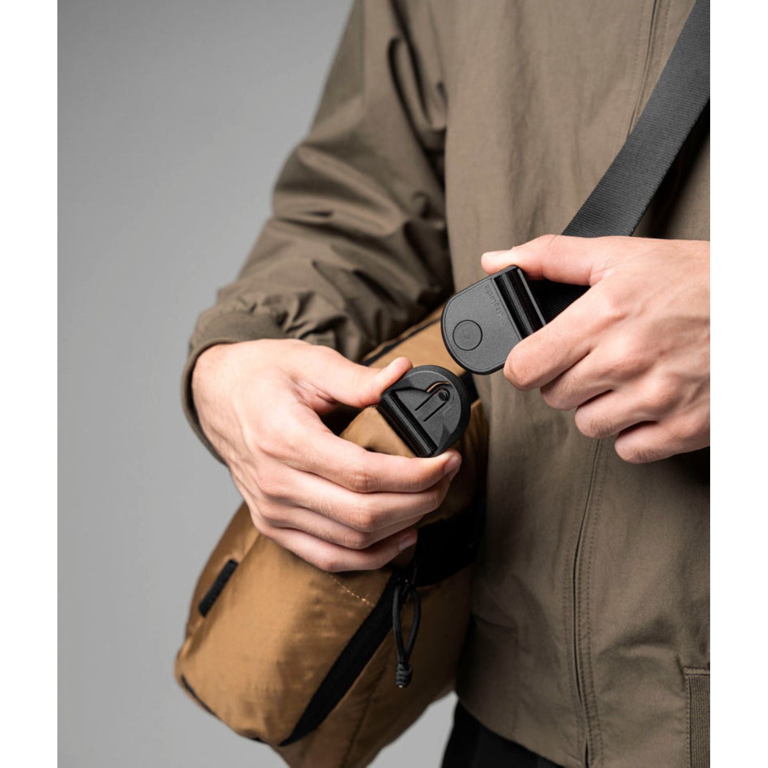 ALPAKA Flight Satchel