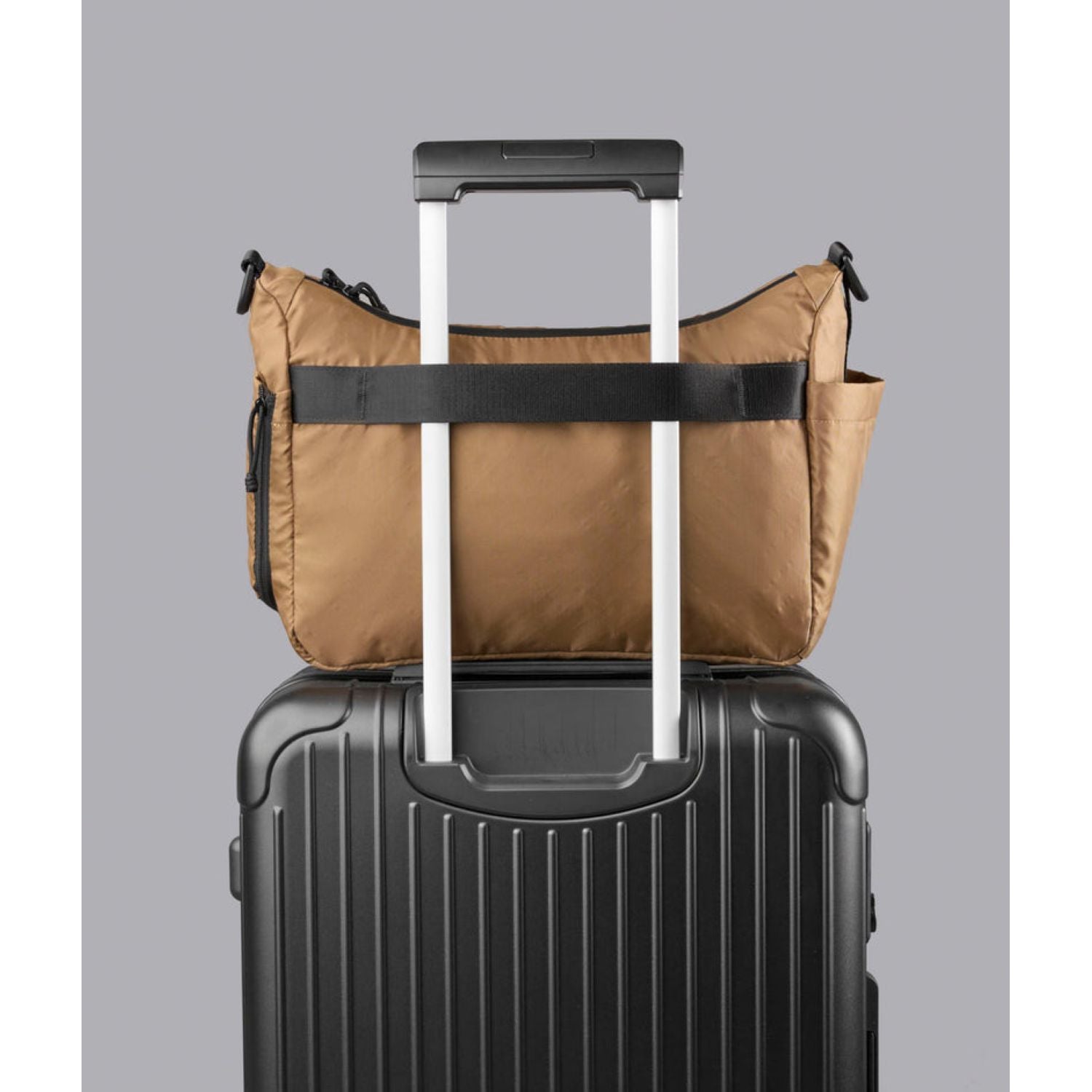 ALPAKA Flight Satchel