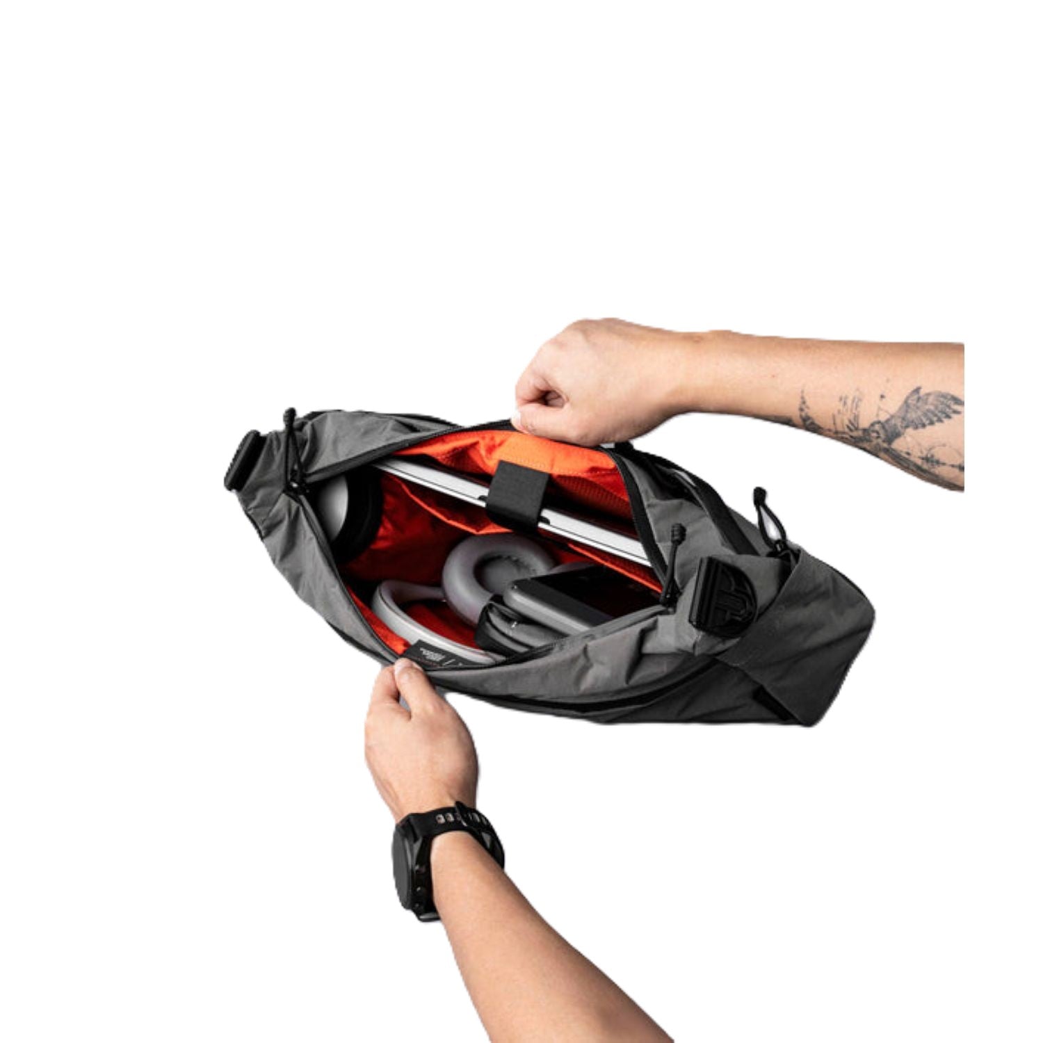 ALPAKA Flight Satchel
