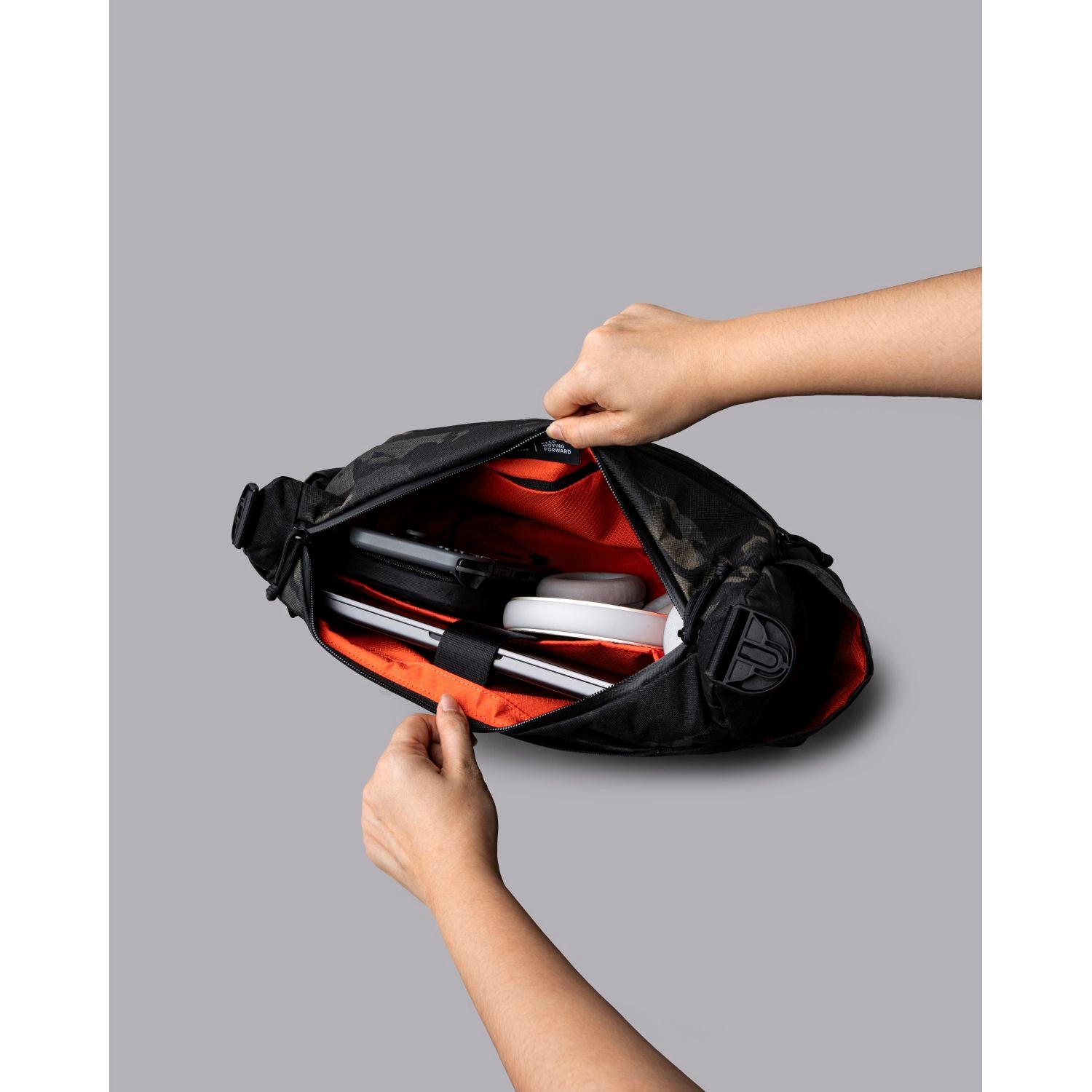 ALPAKA Flight Satchel