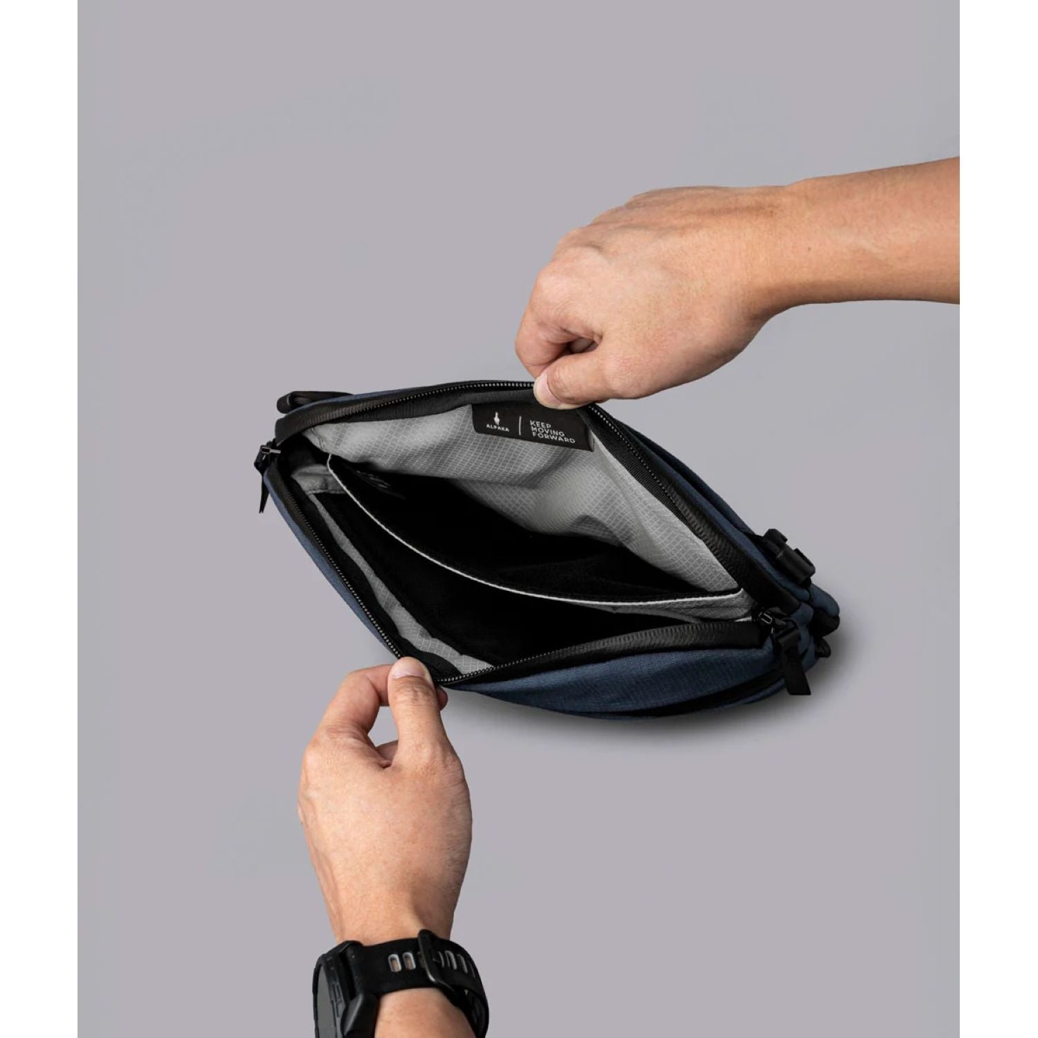 ALPAKA Flight Sling Pro 2.5L