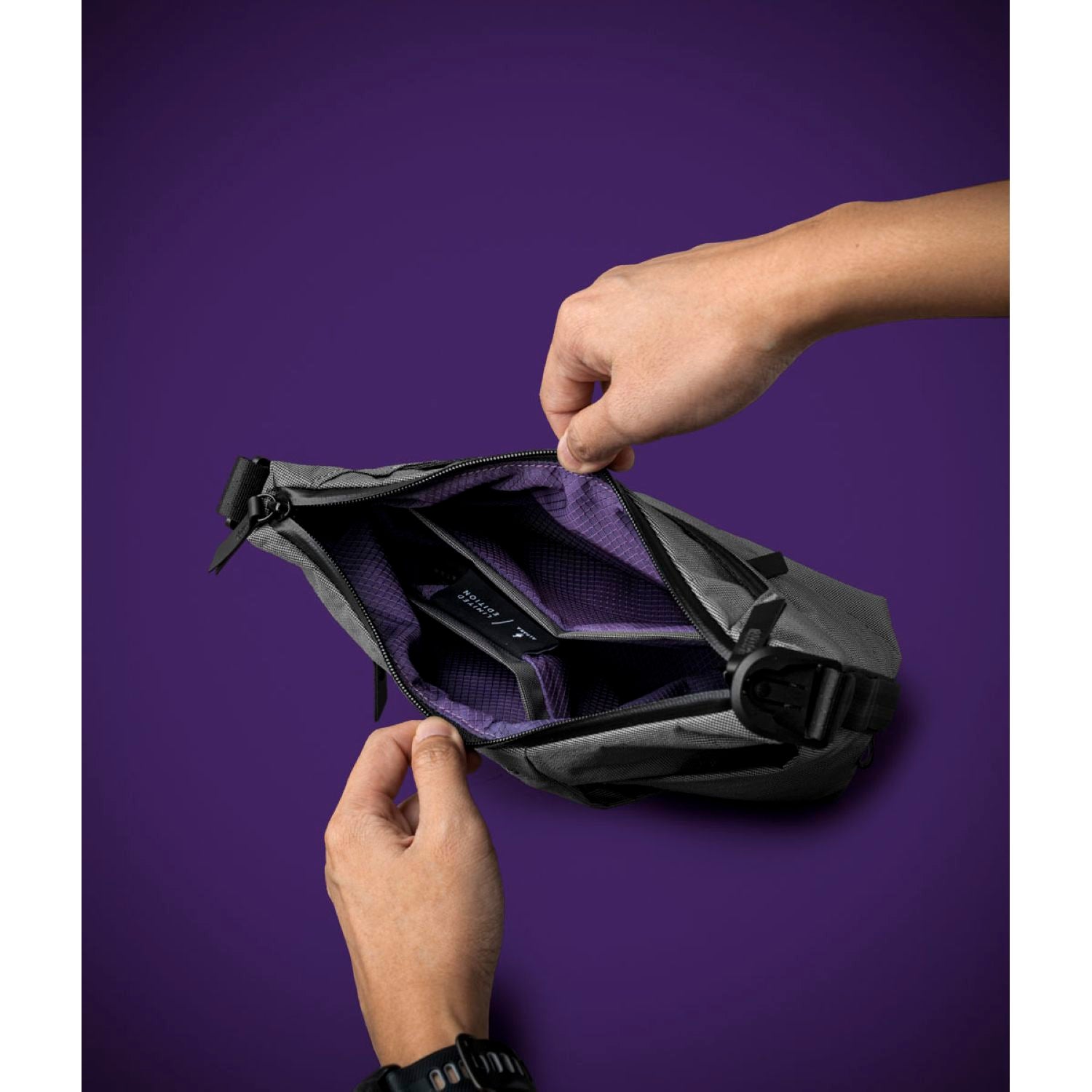 ALPAKA Flow Satchel Cyber Edition 2L