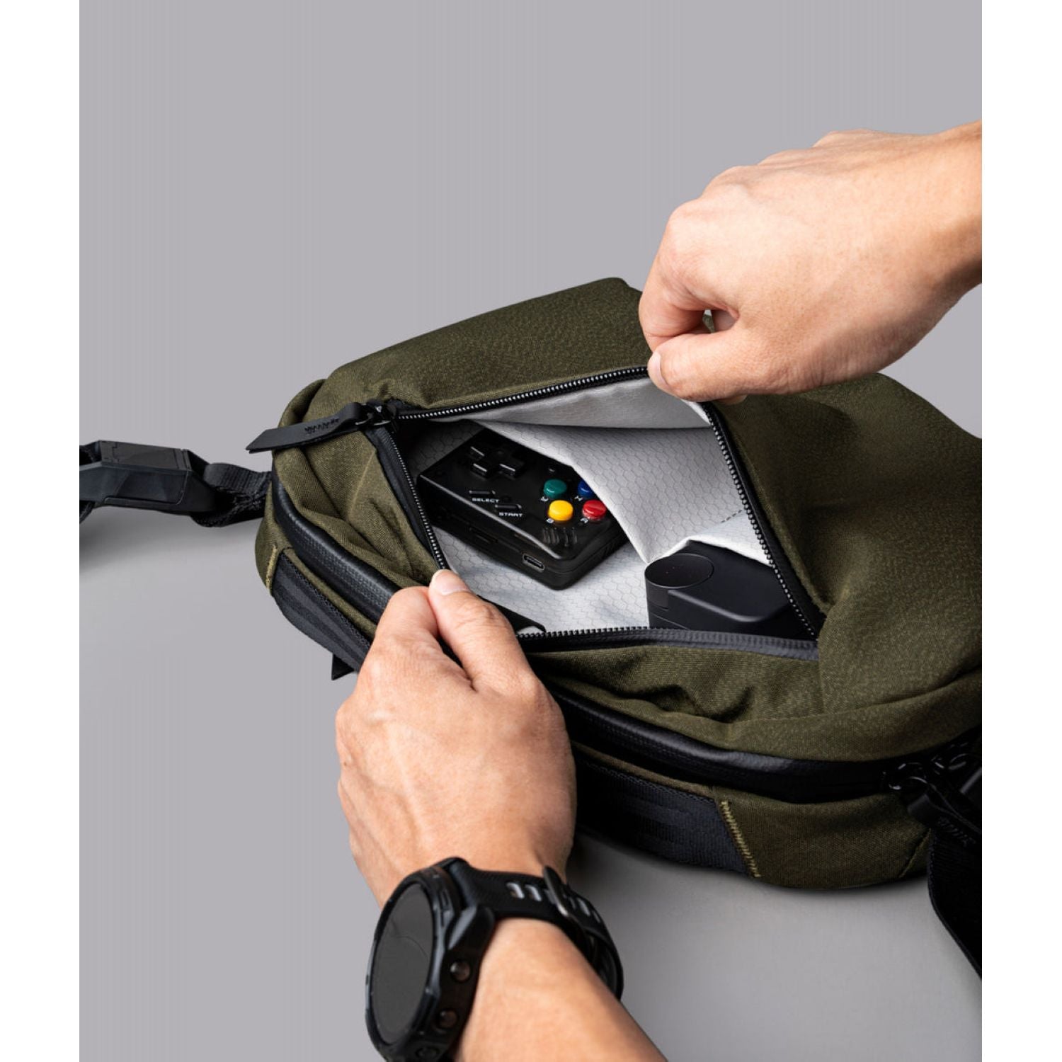 ALPAKA Go Sling Mini V2 (Maglockz Strap Buckle)