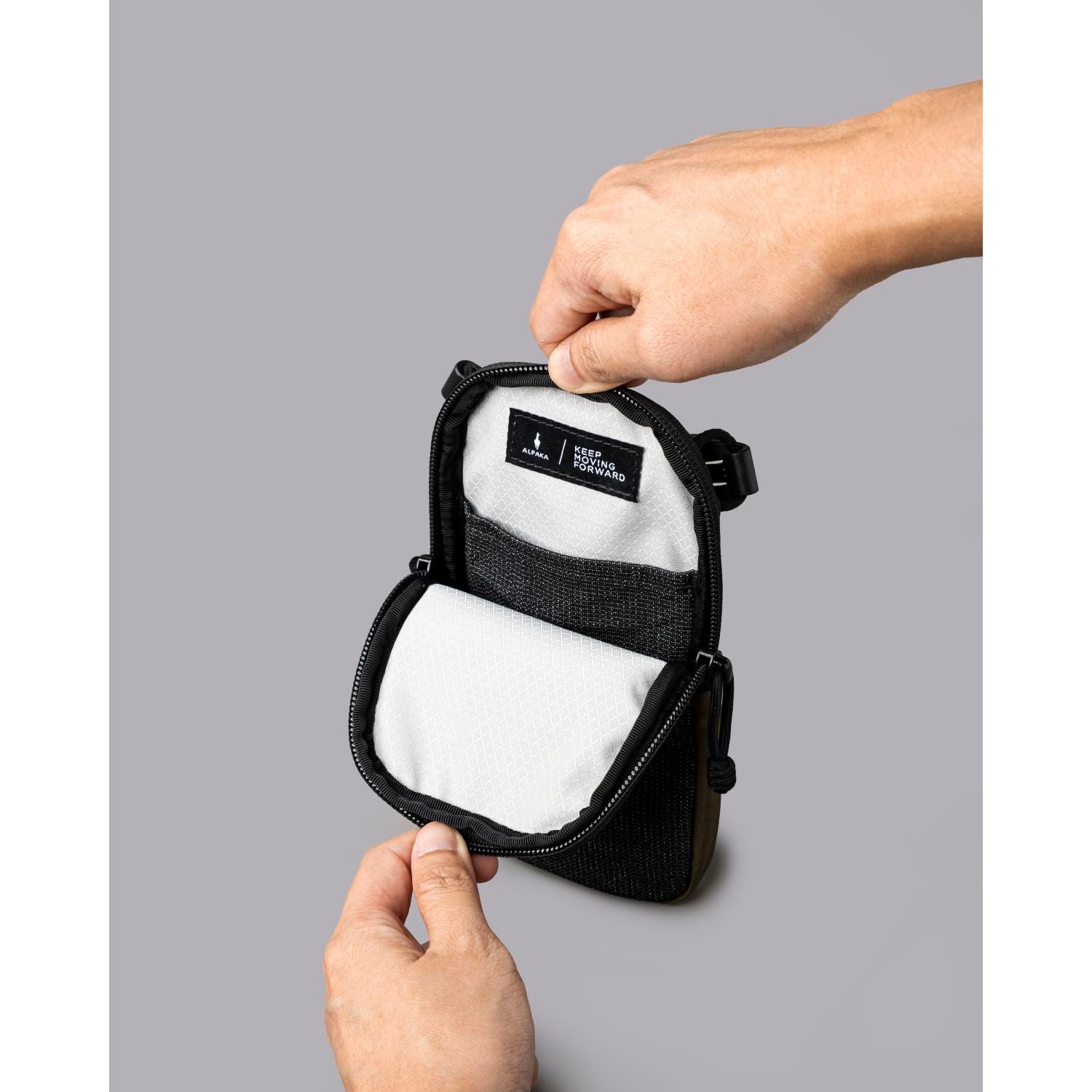 ALPAKA Modular Shoulder Pocket Slim Nylon Washed