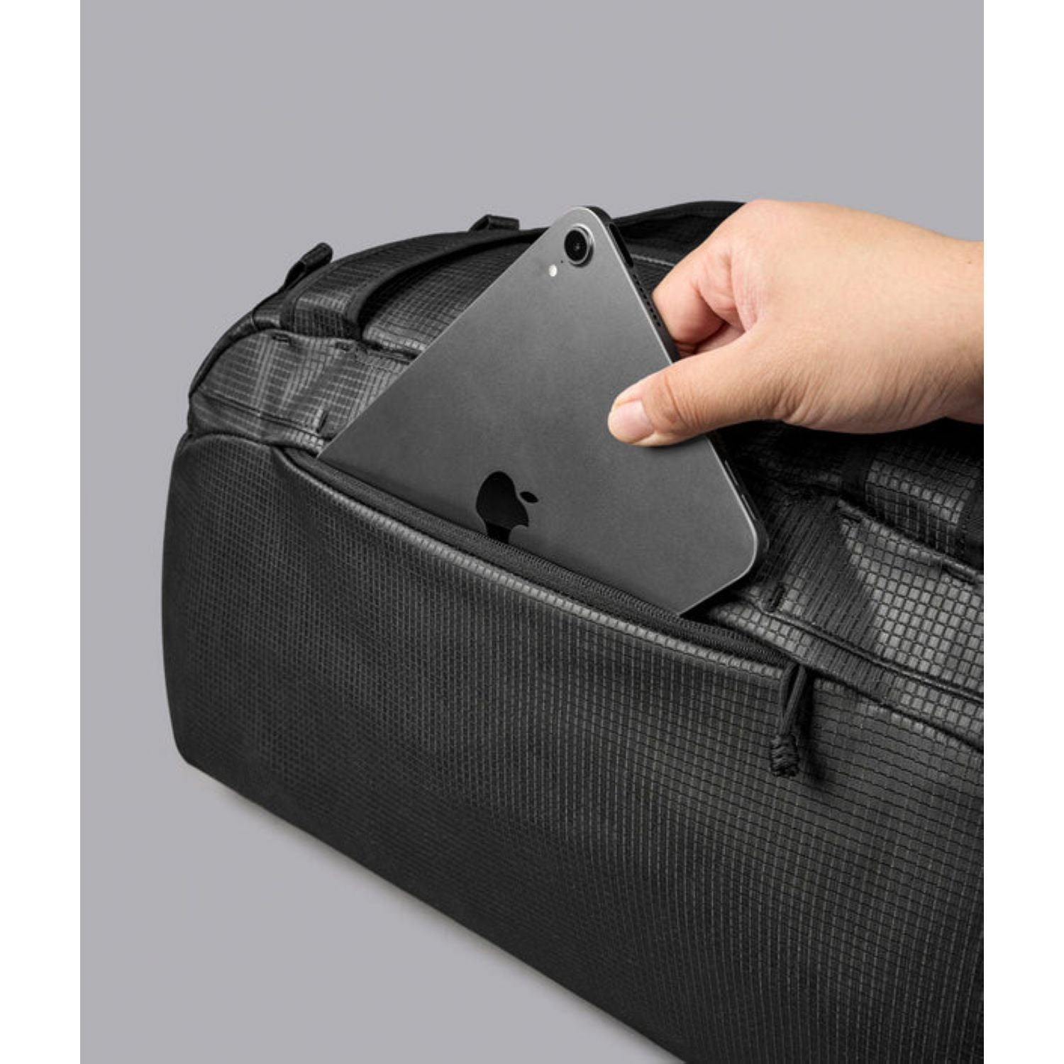 ALPAKA Momentum Duffel
