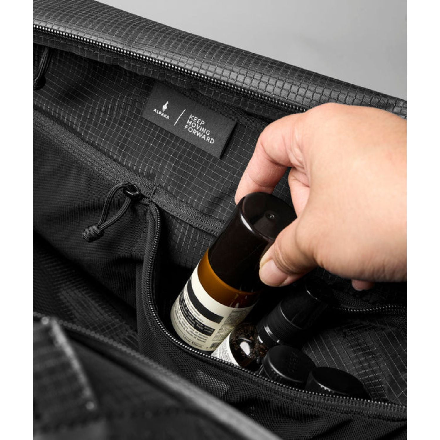 ALPAKA Momentum Duffel
