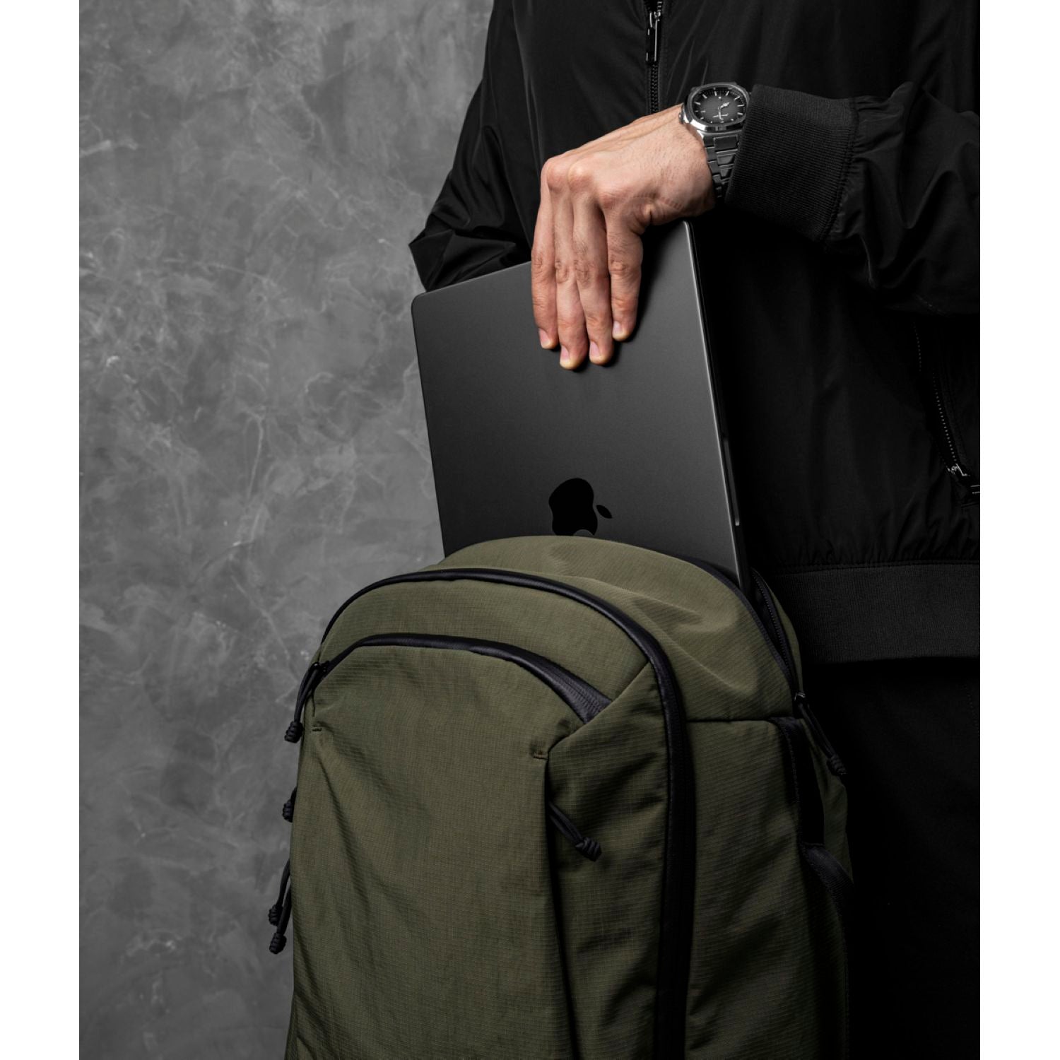 ALPAKA Traverse Backpack 30L