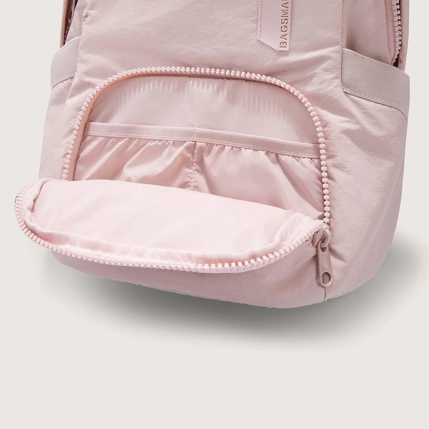 Bagsmart Zoraesque Feather Light Backpack 14L