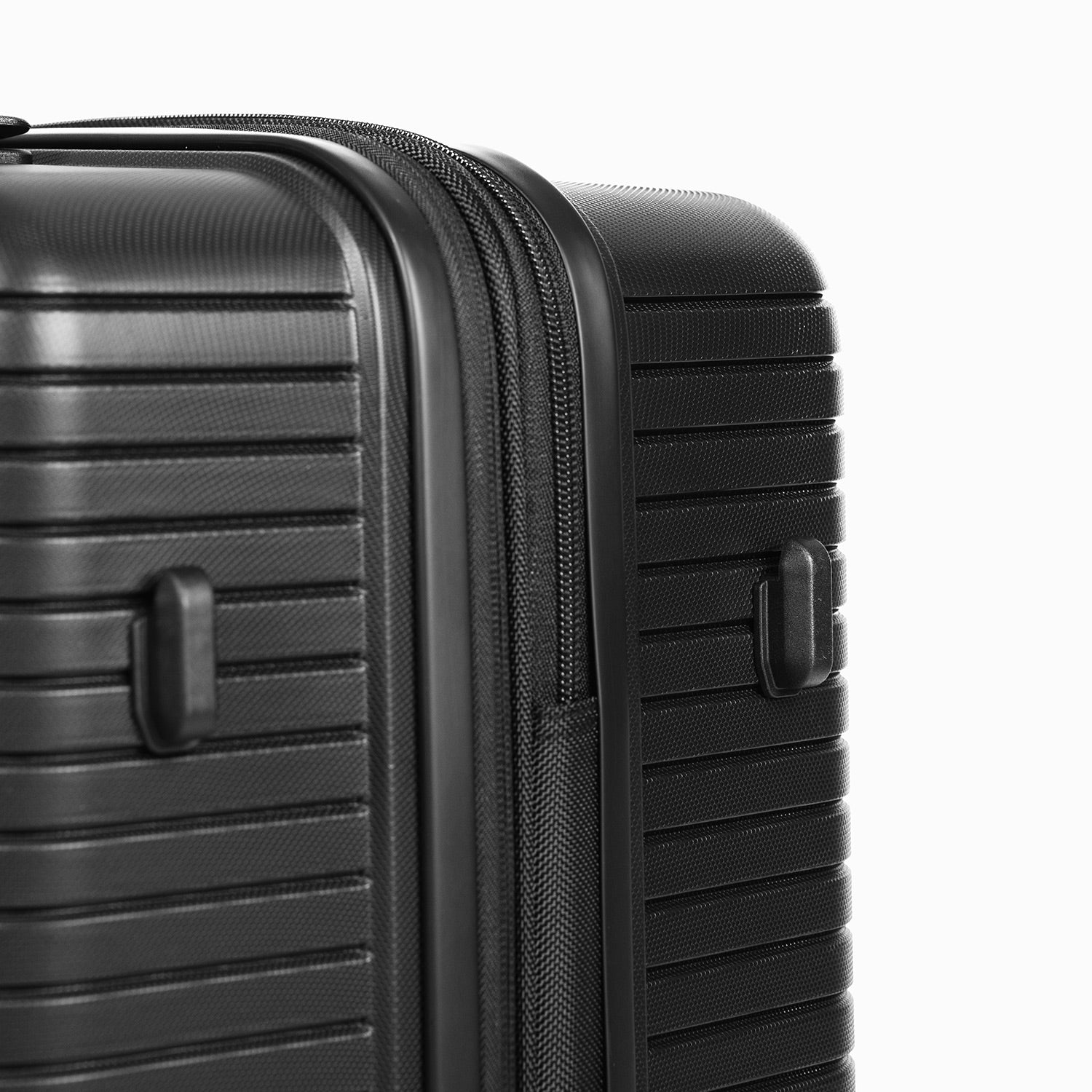 Crossing GLID Polypropylene Large 30" Luggage