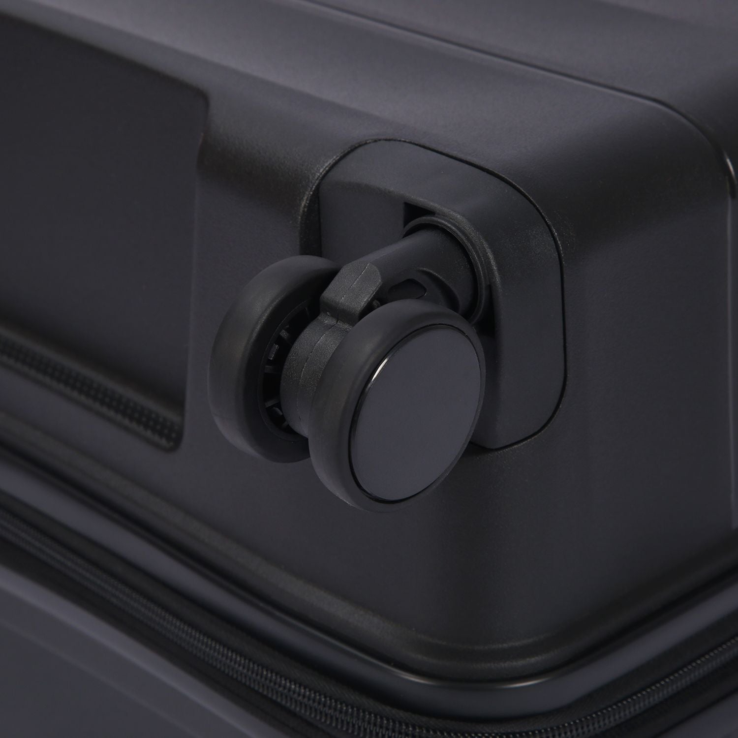 Crossing PRIM Polypropylene Medium Expandable Luggage