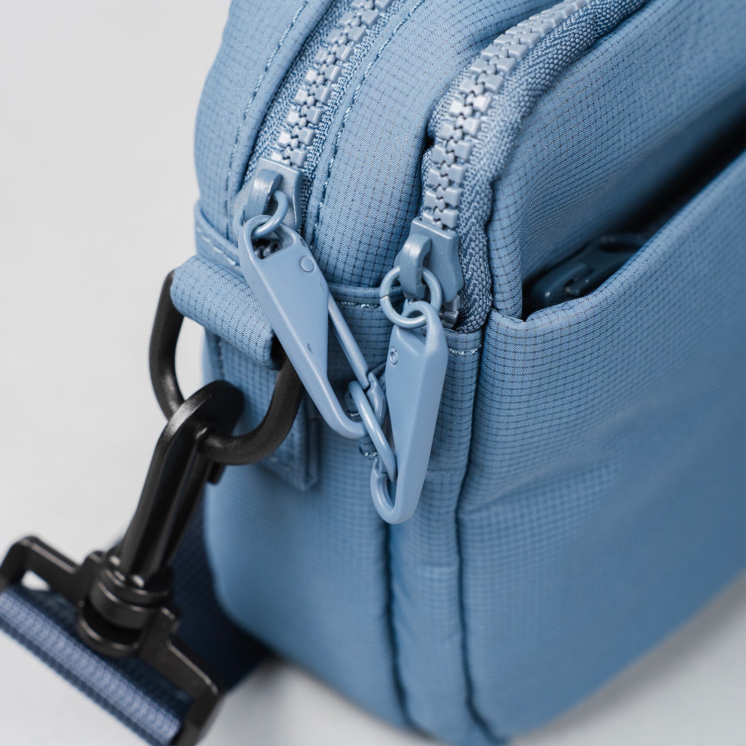 Crossing Sam Anti-Theft RFID Crossbody Bag