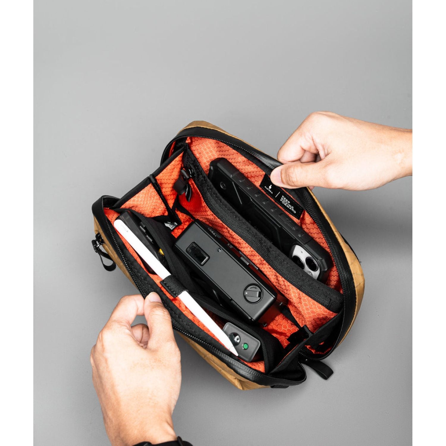 ALPAKA Elements Tech Case Sling Mini X-Pac (SA)