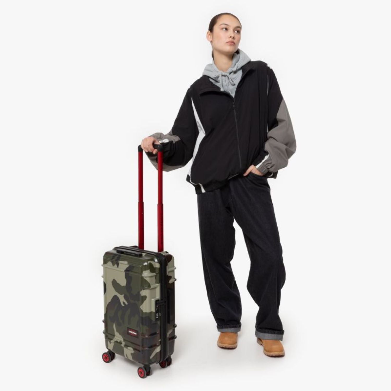 Eastpak Resist'R Zip Cabin Hard Luggage (21")