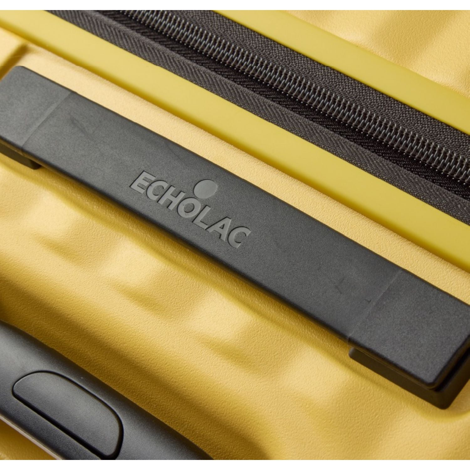 Echolac Oxygen 24" Luggage