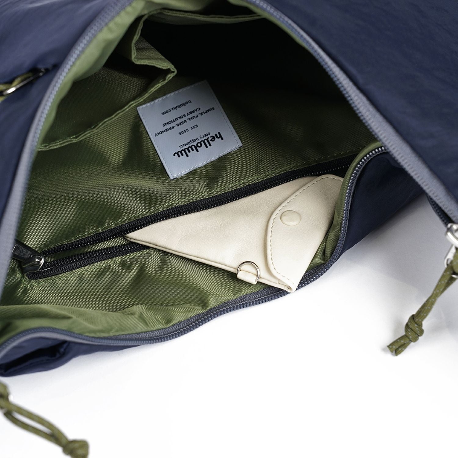 Hellolulu Zion Expandable Hobo Bag (SA)