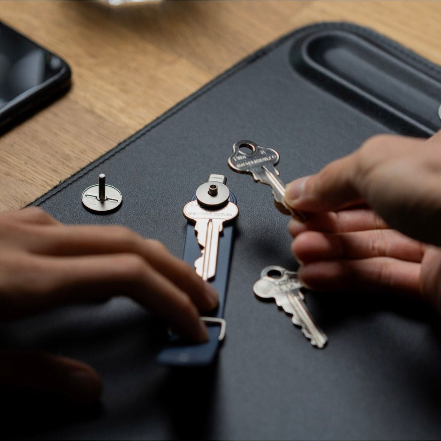 Orbitkey Quick Flip Tool