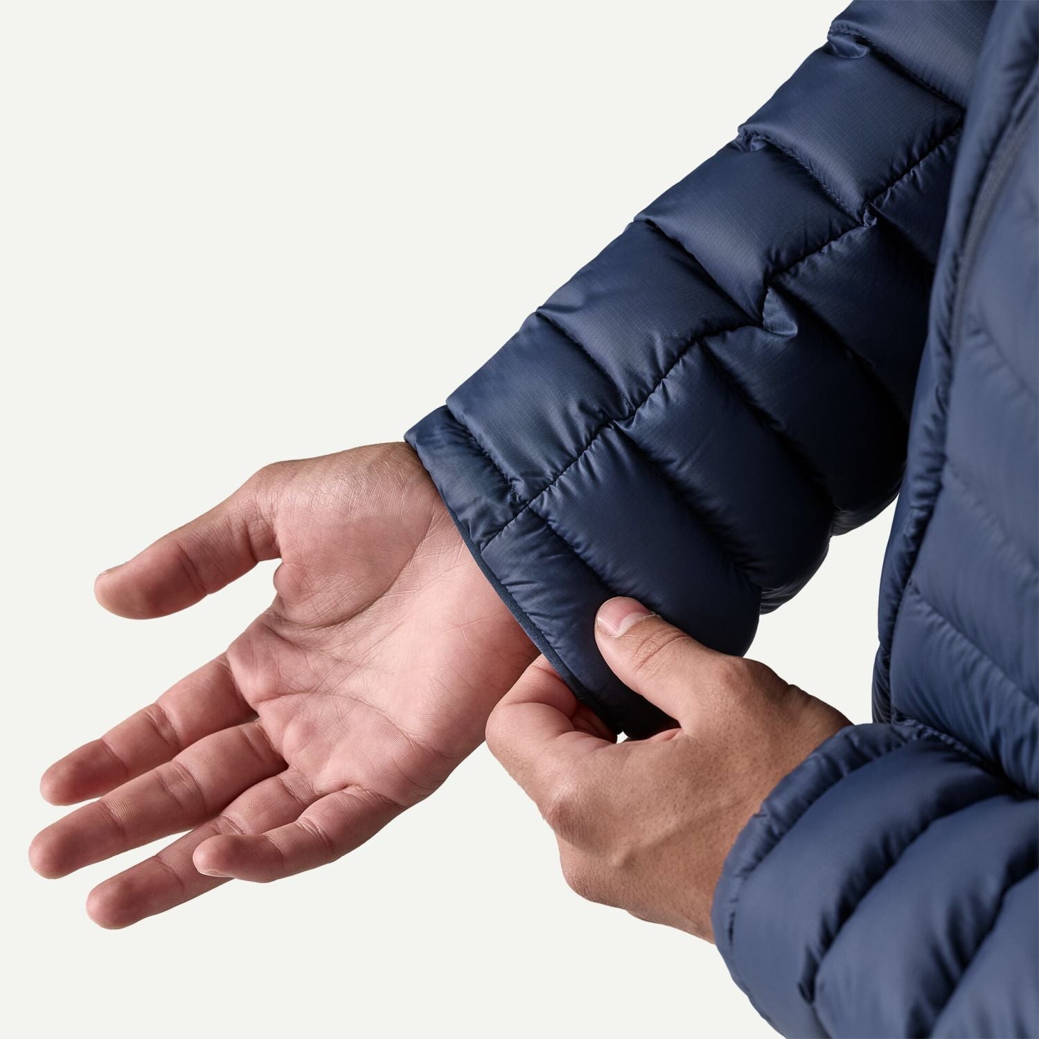 Patagonia Men's Down Sweater™ Jacket (New Navy)