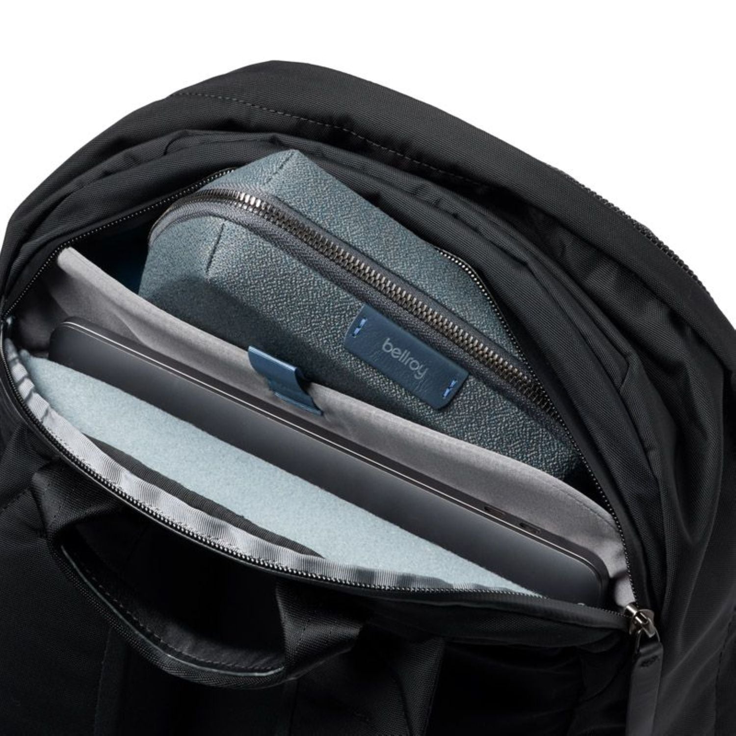 bellroy-classic-backpack-plus-second-edition-black-6