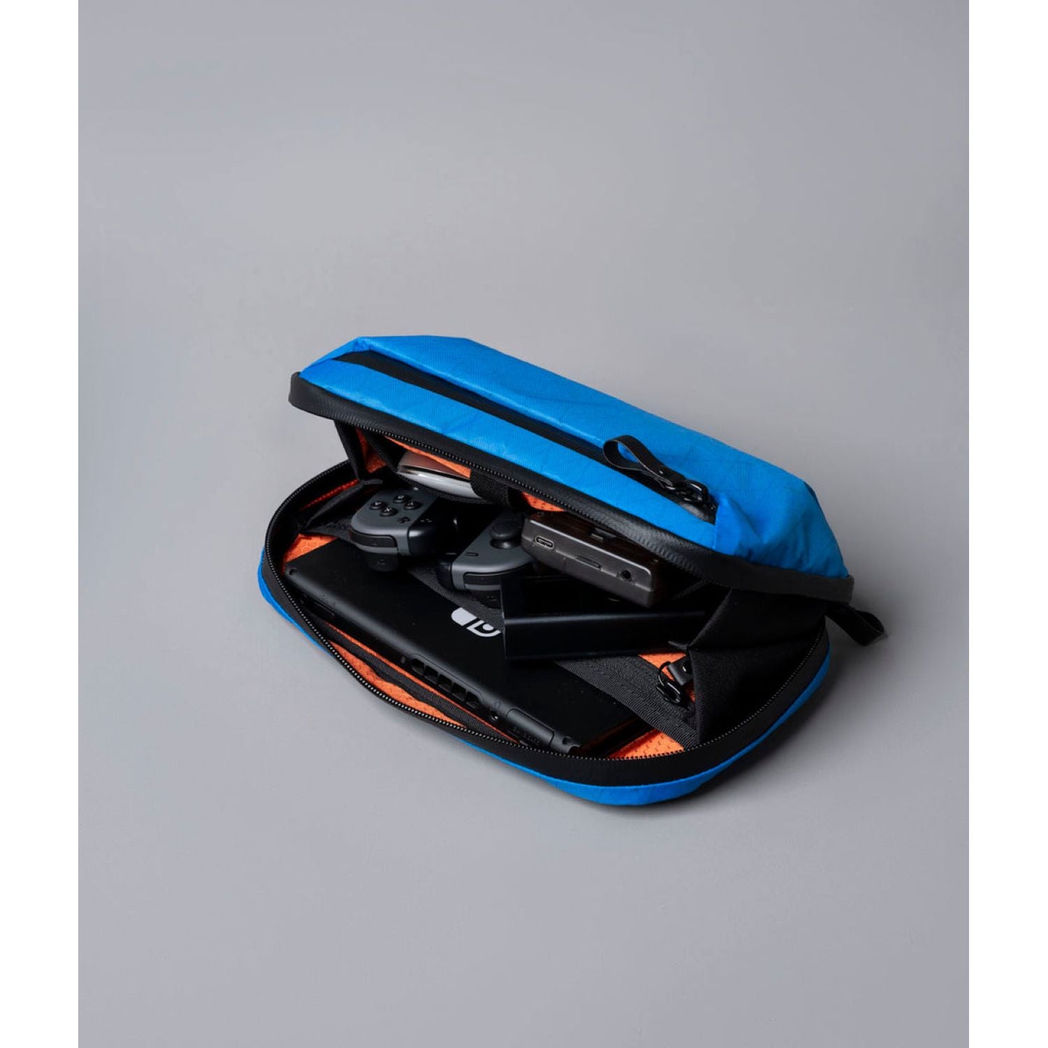 ALPAKA Elements Tech Case Mini (SA)