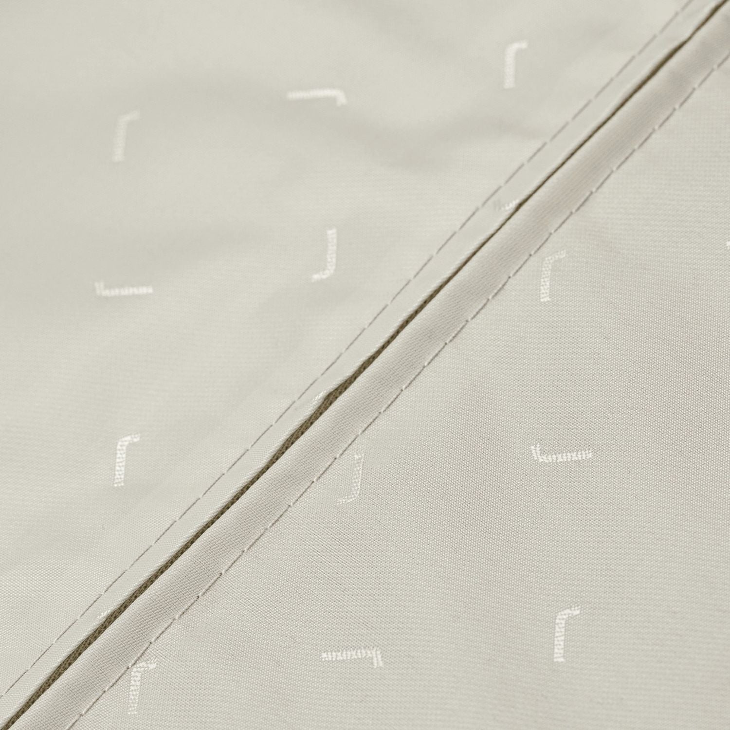 July Carry On Trunk Polycarbonate With Fastcharge USB-C 21" Luggage (SA)