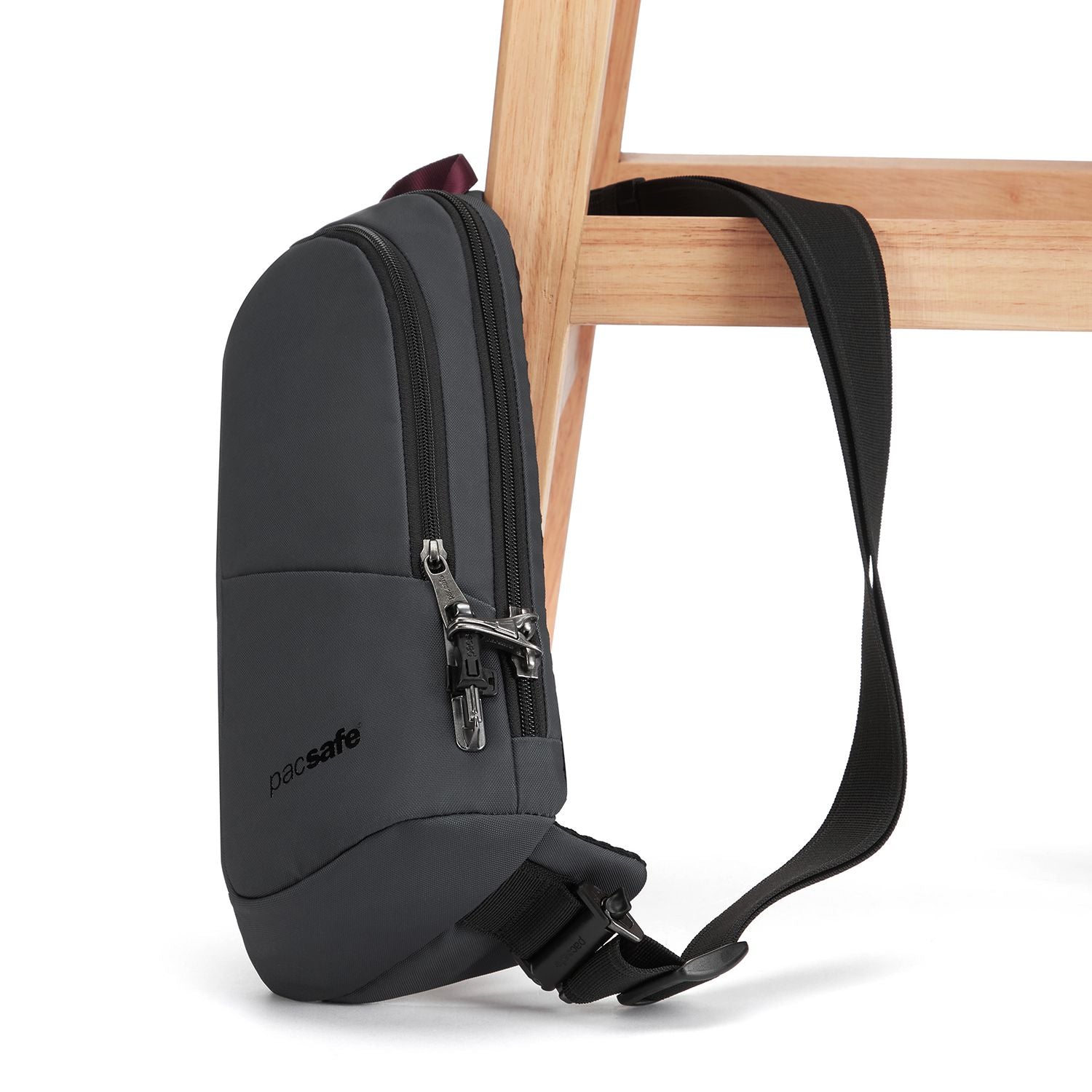 Pacsafe Vibe 150 Anti-Theft Sling Pack (SA)