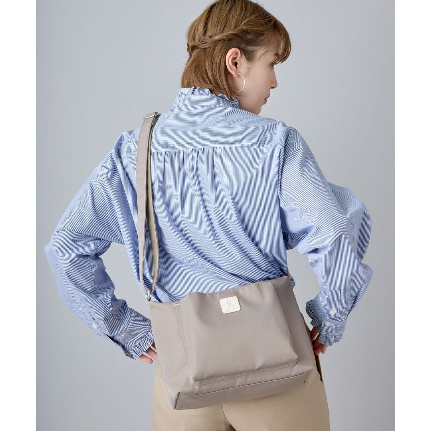 Legato Largo Antibacterial Shoulder Bag