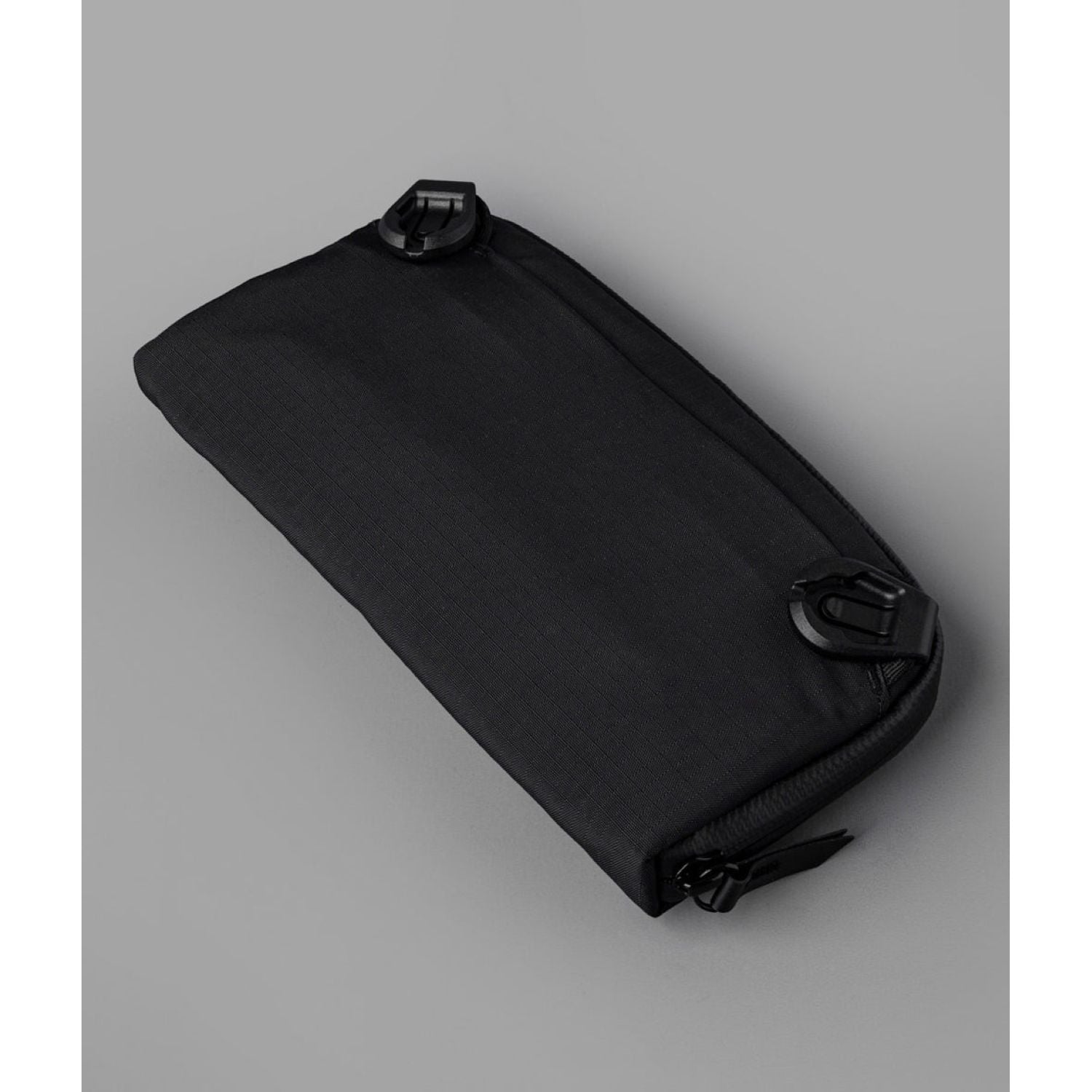 ALPAKA Flight Pouch