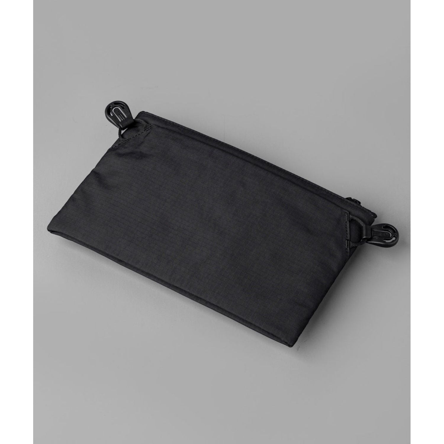 ALPAKA Zip Pouch Max V2