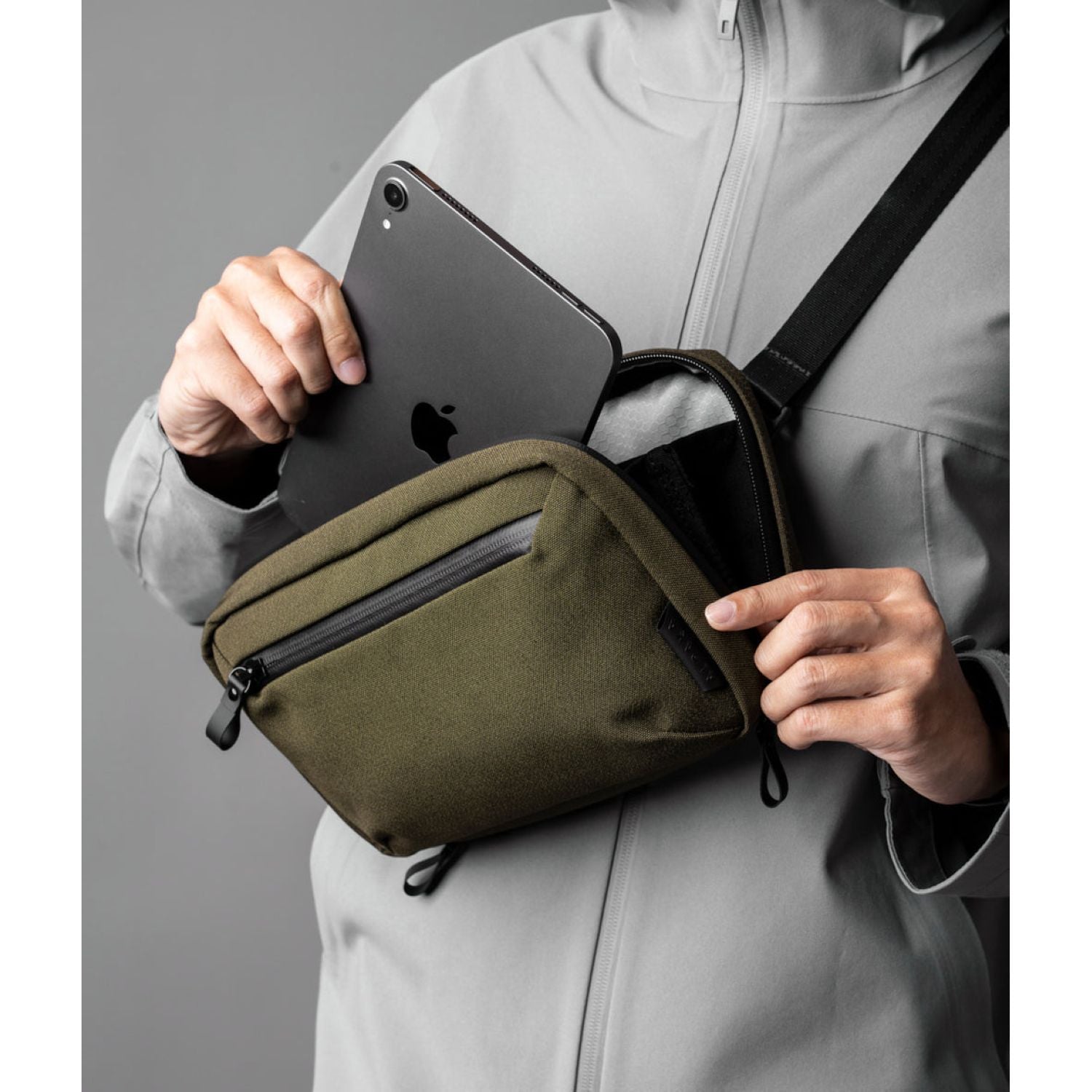 ALPAKA Elements Tech Case Sling | Alpaka Elements Tech Case Sling, Alpaka Pouches, Alpaka Slings, Bags, Electronics Cases, For Him, Gifts & Lifestyle, Pouches, Pouches & Crossbody Bags, Sling Bags, Tech Accessories, Travel Accessories | Alpaka-36