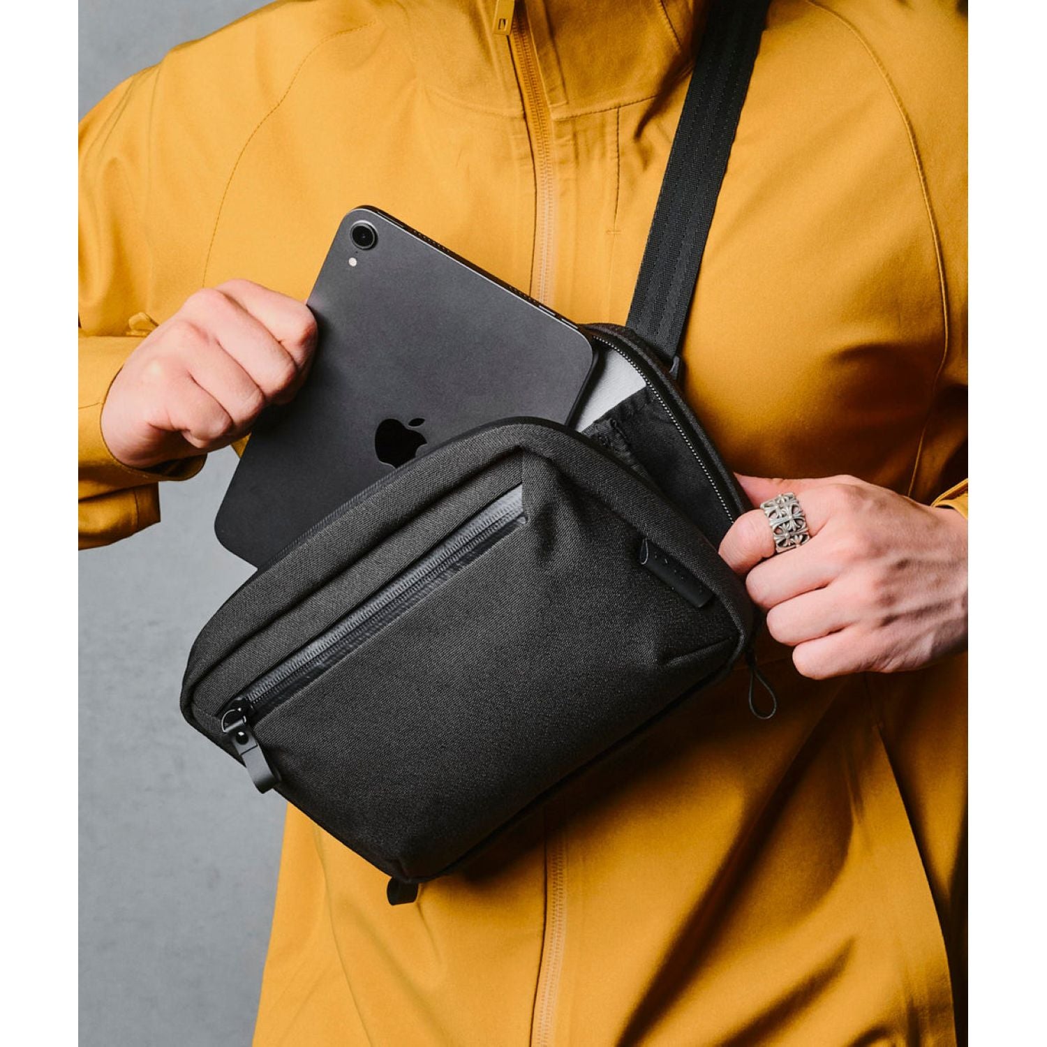 ALPAKA Elements Tech Case Sling | Alpaka Elements Tech Case Sling, Alpaka Pouches, Alpaka Slings, Bags, Electronics Cases, For Him, Gifts & Lifestyle, Pouches, Pouches & Crossbody Bags, Sling Bags, Tech Accessories, Travel Accessories | Alpaka-33