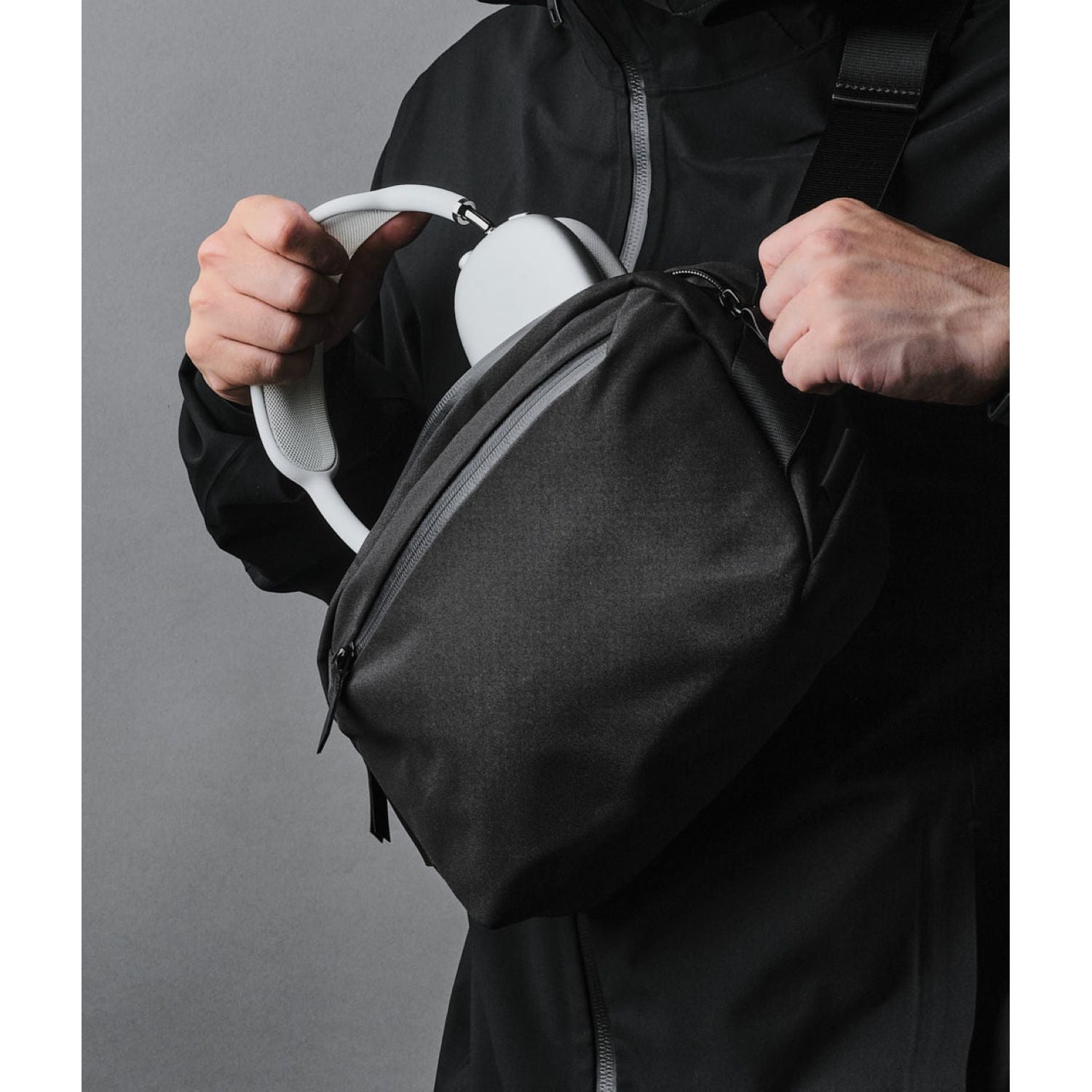 ALPAKA Go Sling Mini V2 | Alpaka Slings, Bags, Bags for Men, Pouches & Crossbody Bags, Sling Bags | Alpaka-13