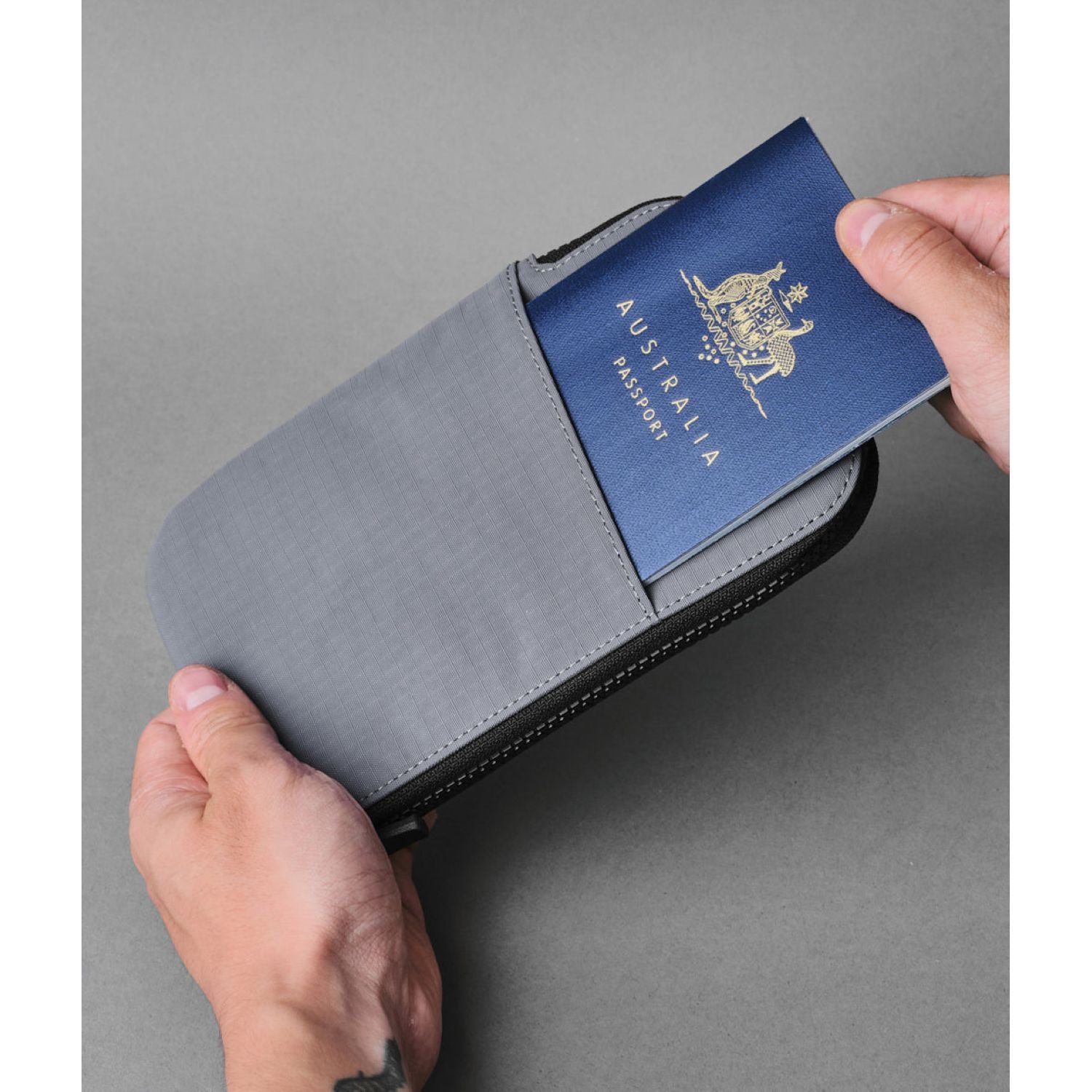 ALPAKA Zip Travel Wallet | Alpaka Accessories, Gifts & Lifestyle, Long Wallets, Men's Wallets, Passport Holders, RFID Passport Holders, RFID Wallets, Travel Accessories, Travel Necessities, Travel Security, Wallets, Women's Wallets, Zip Wallets | Alpaka-37